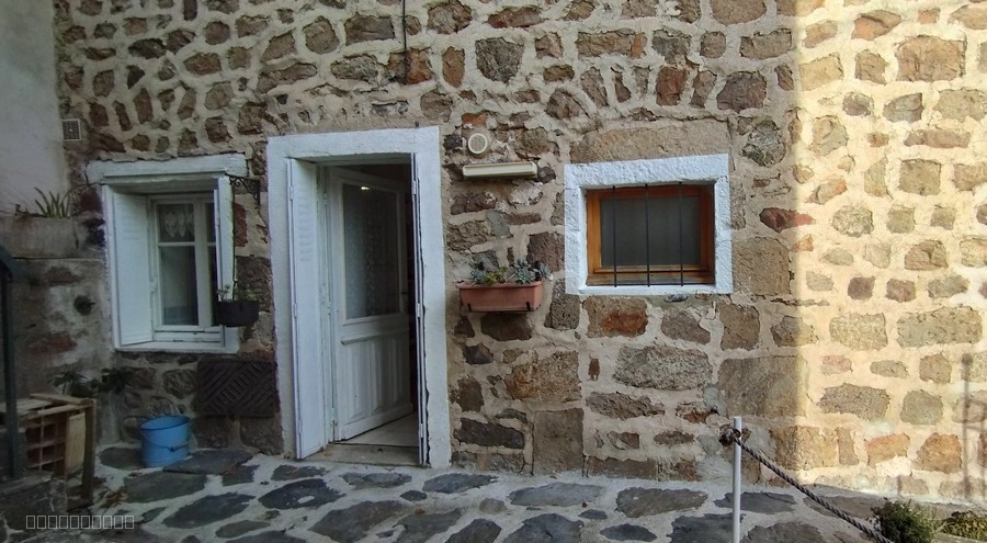 Maison à vendre à Le chambon, 45 m², 4 pièces – photo 2 sur 17