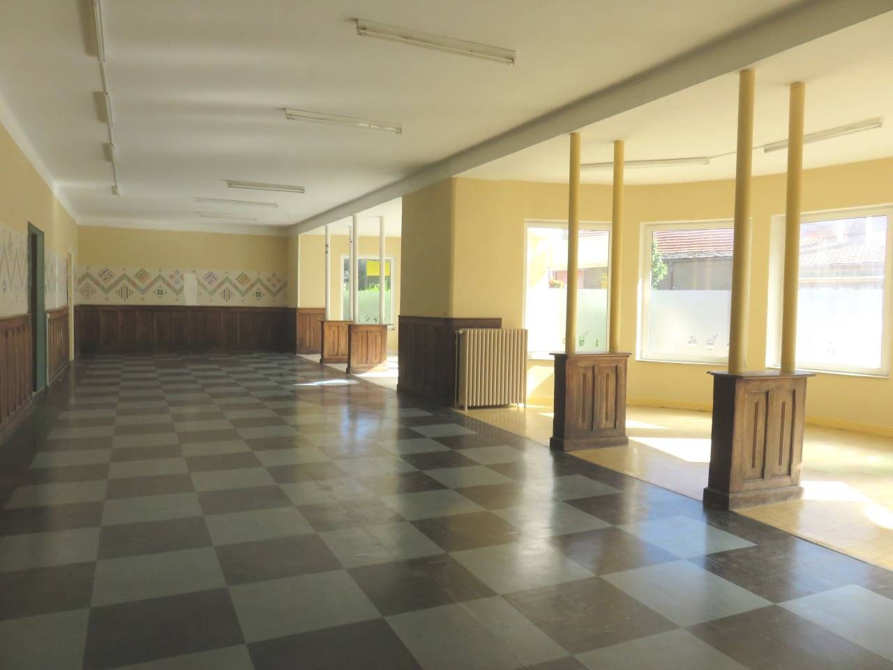 local_commercial St agreve — photo 1
