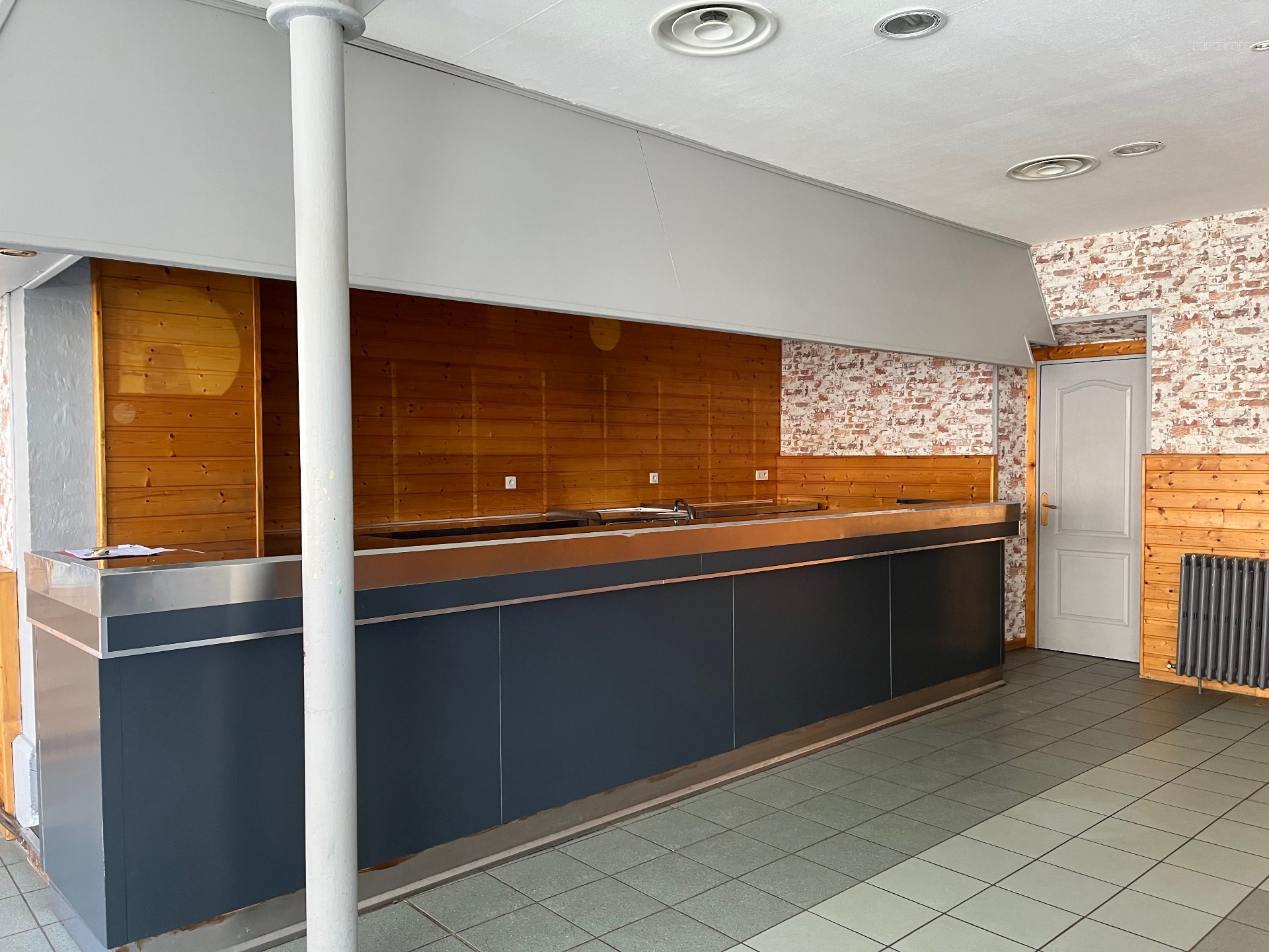 Local commercial à louer à St agreve, 90 m² – photo 3 sur 10