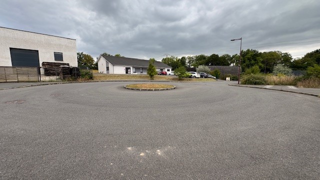 Entrepôt à vendre à Rettel, 1 220 m² – photo 3 sur 20