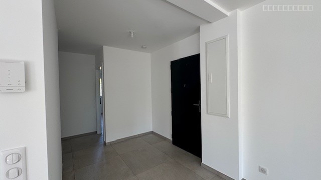 Appartement F4 rez-de-chaussée, terrasse,garage, proche des frontières GD. Luxembourg et Belgique. — photo 15