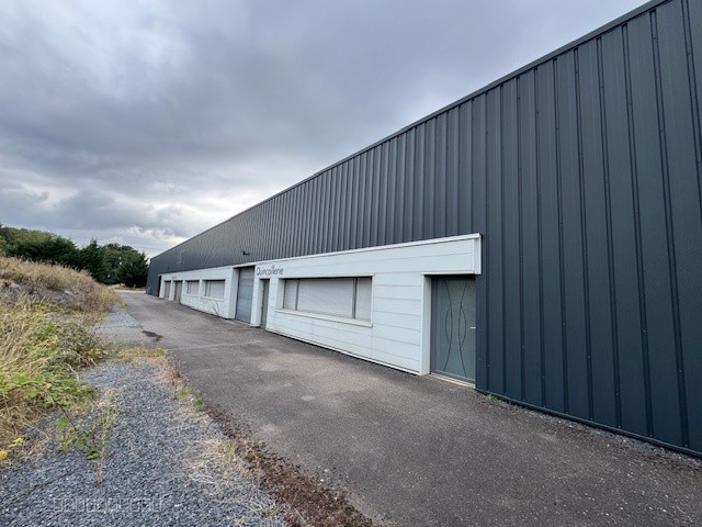 Entrepôt à vendre à Rettel, 1 220 m² – photo 2 sur 20