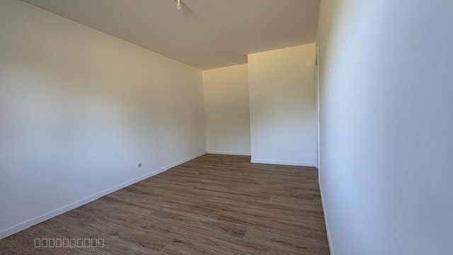 Appartement F4 rez-de-chaussée, terrasse,garage, proche des frontières GD. Luxembourg et Belgique. — photo 18