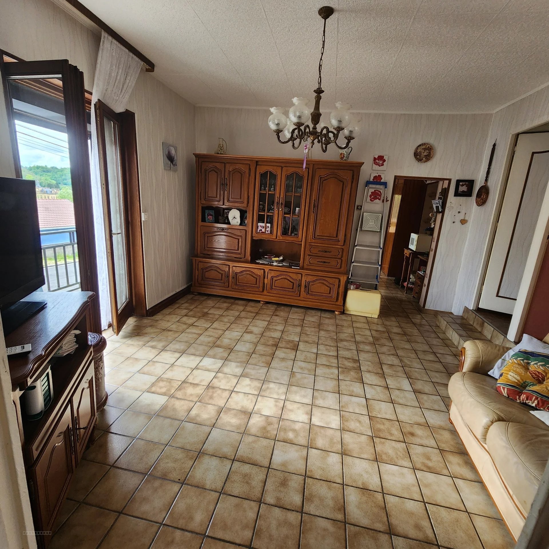 MAISON PLAIN PIED, SURELEVEE PROCHE FRONTIERES — photo 14