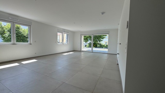 Appartement F4 rez-de-chaussée, terrasse,garage, proche des frontières GD. Luxembourg et Belgique. — photo 9