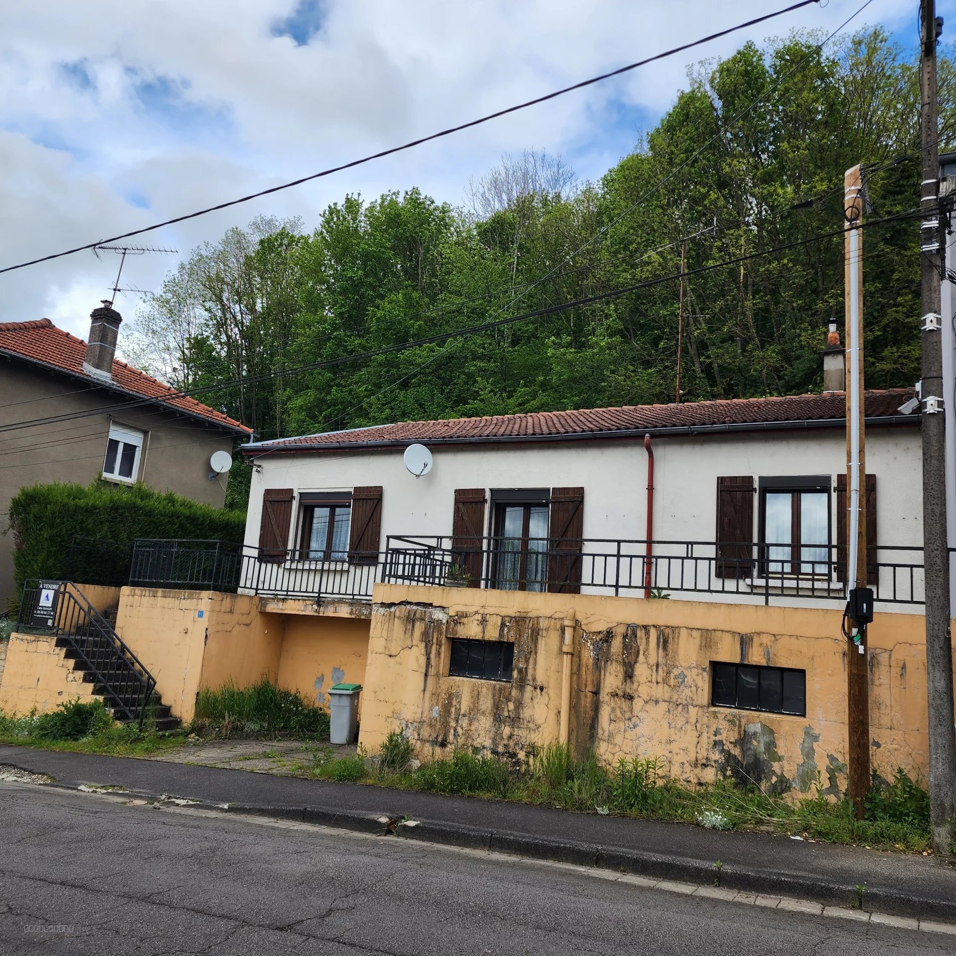 MAISON PLAIN PIED, SURELEVEE PROCHE FRONTIERES — photo 4