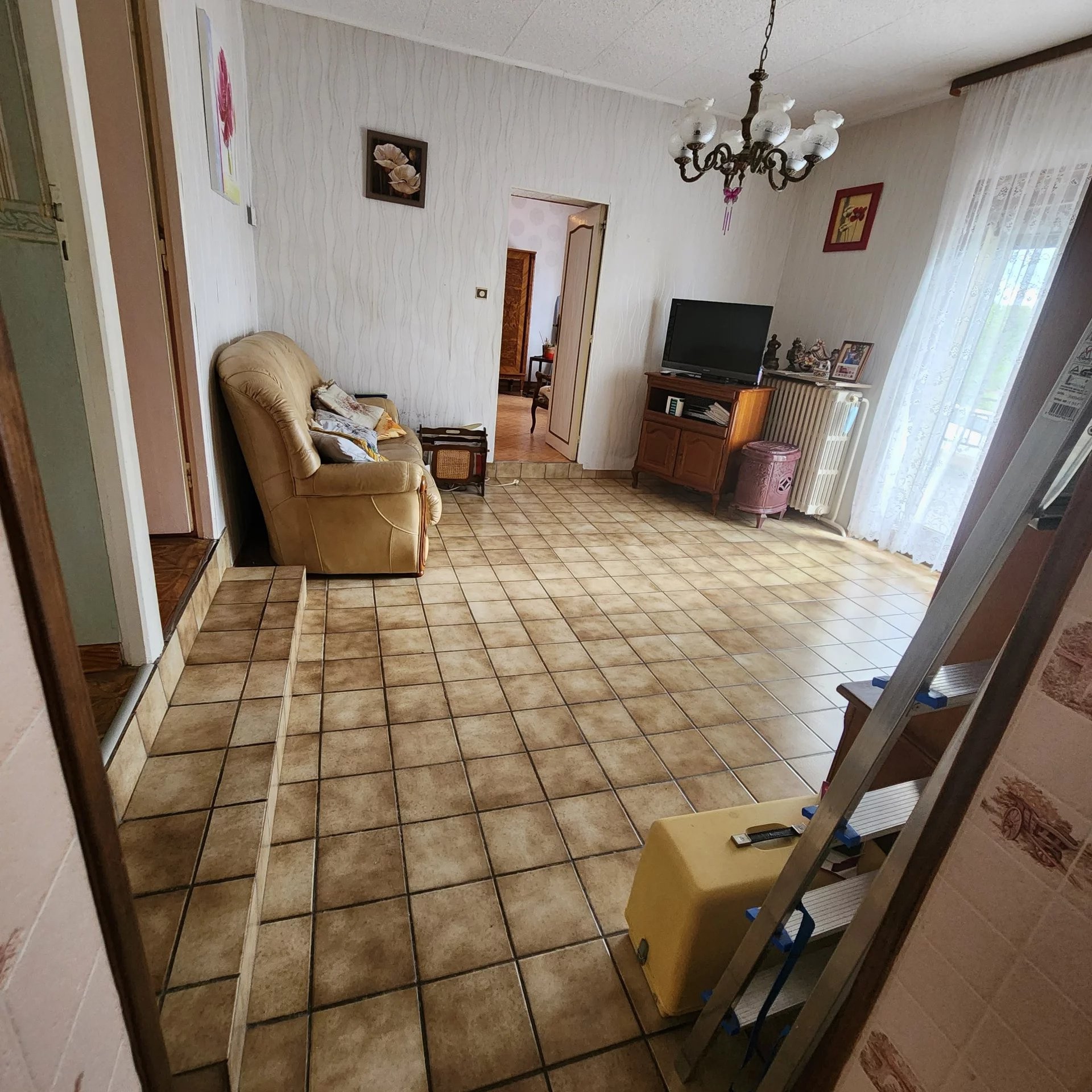 MAISON PLAIN PIED, SURELEVEE PROCHE FRONTIERES — photo 12