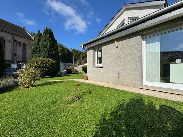 Maison à vendre à Jonzac, 95 m², 4 pièces – photo 1 sur 20