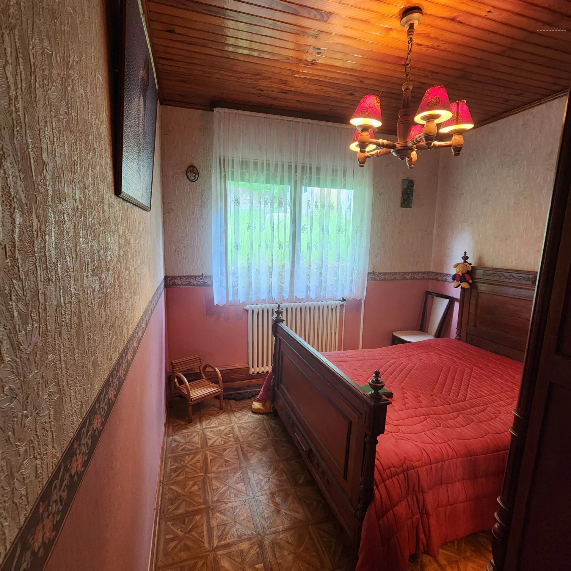 MAISON PLAIN PIED, SURELEVEE PROCHE FRONTIERES — photo 19