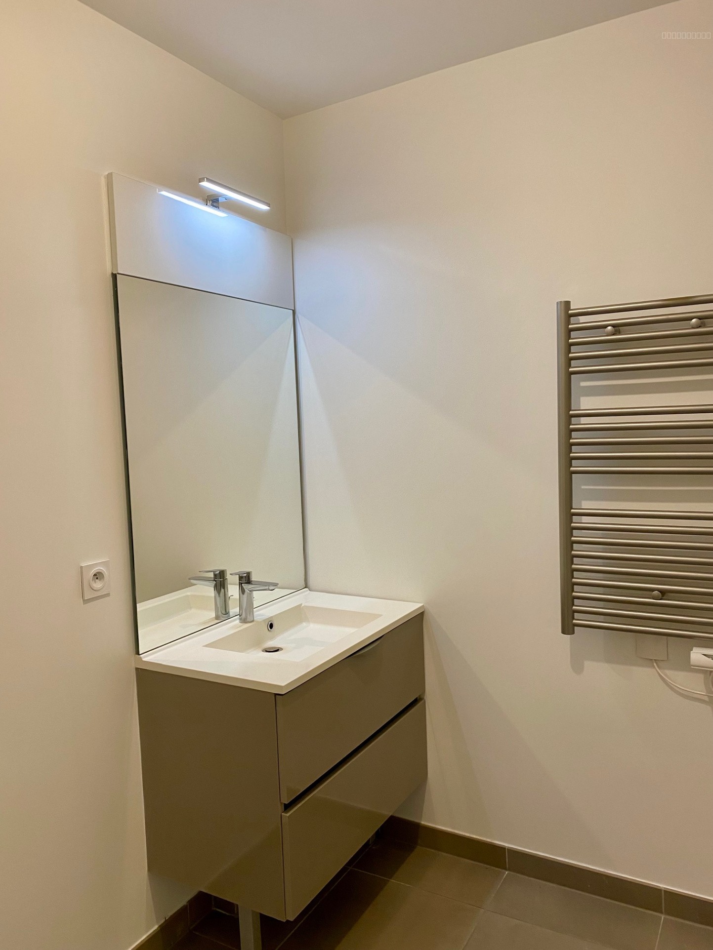 Appartement en RDC de 3 pièces 169 Avenue du Général de Gaulle 94170 LE PERREUX SUR MARNE — photo 5