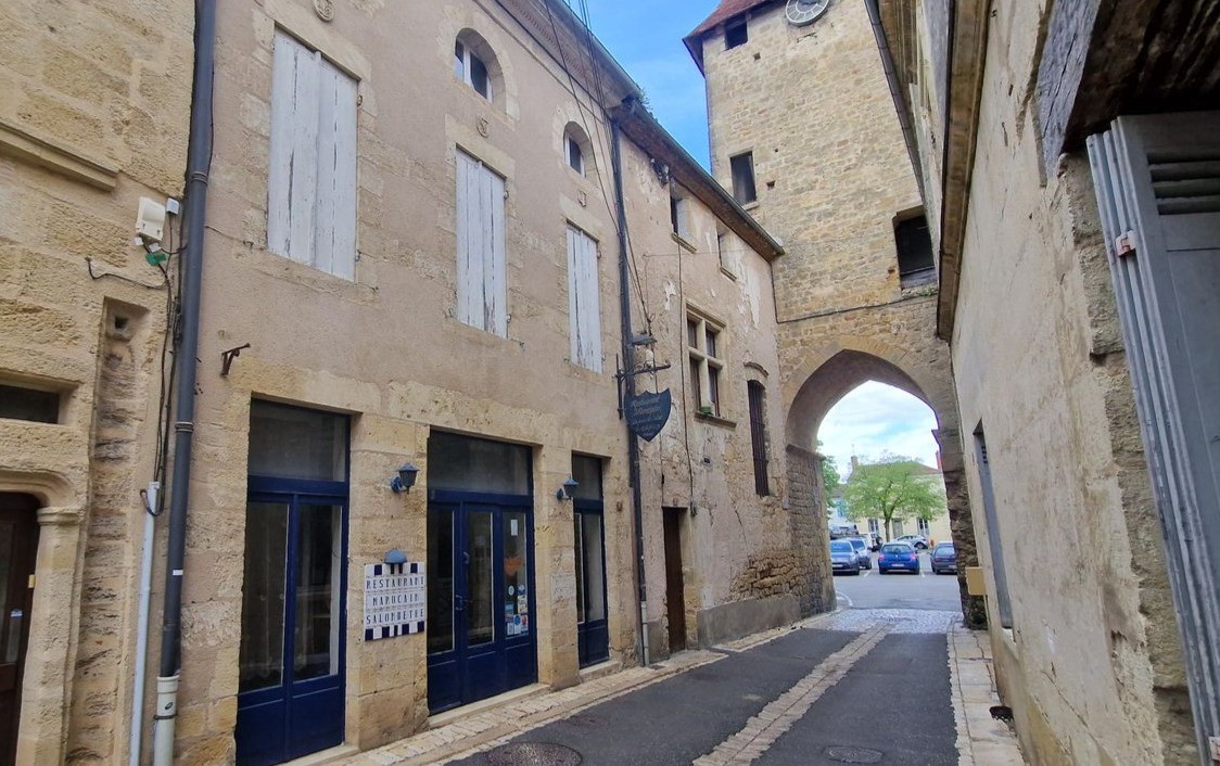 Maison à vendre à St macaire, 240 m² – photo 1 sur 11