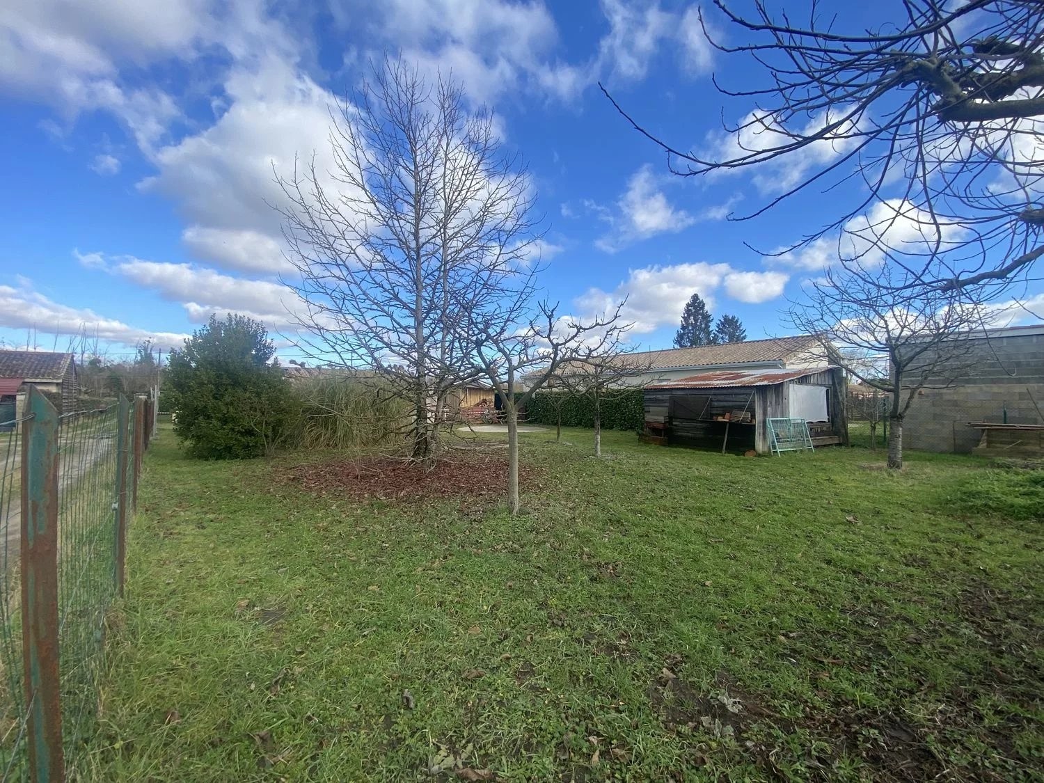 Terrain Cérons 660 m2 - Réf 104 — photo 1