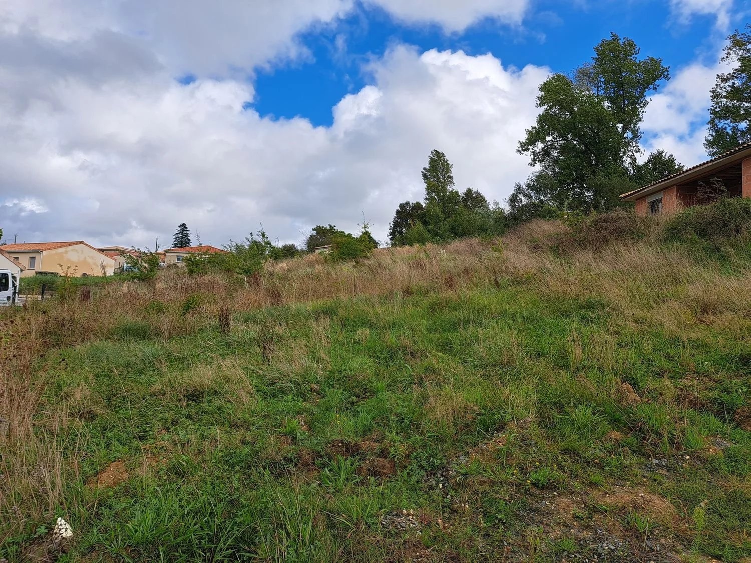 Terrain à bâtir de 779 m2 - Réf 77 — photo 1
