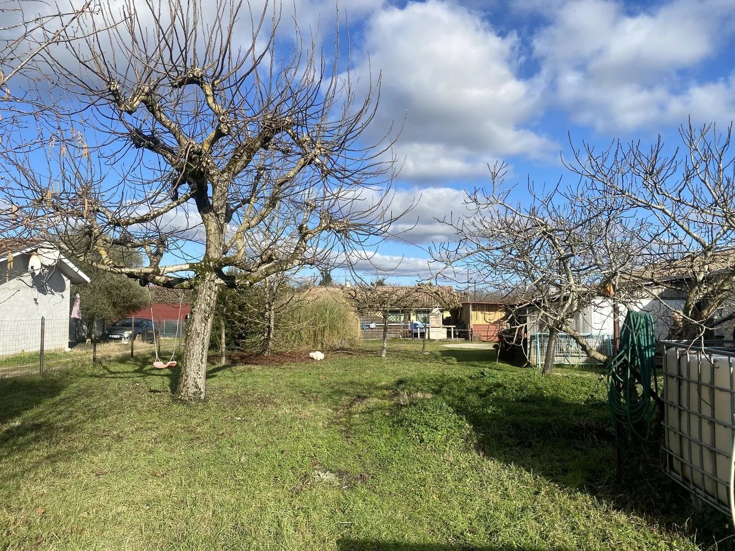 Terrain à vendre à Cerons, 660 m² – photo 2 sur 5