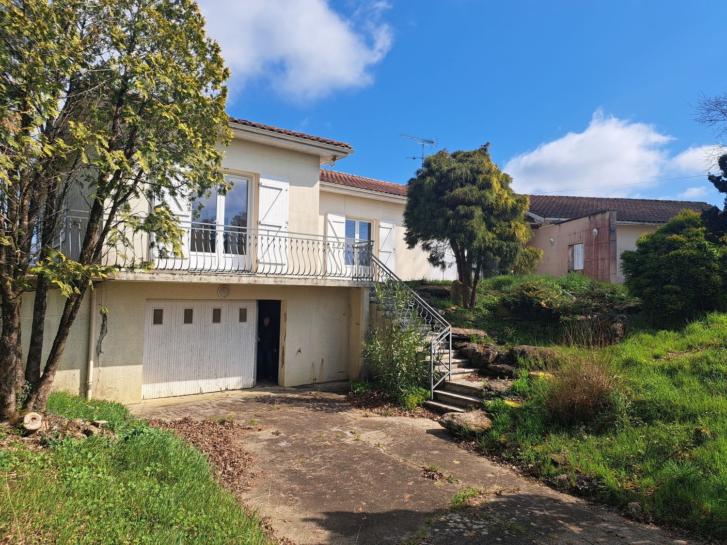 Maison à vendre à Casseuil, 48 m², 8 pièces – photo 1 sur 16