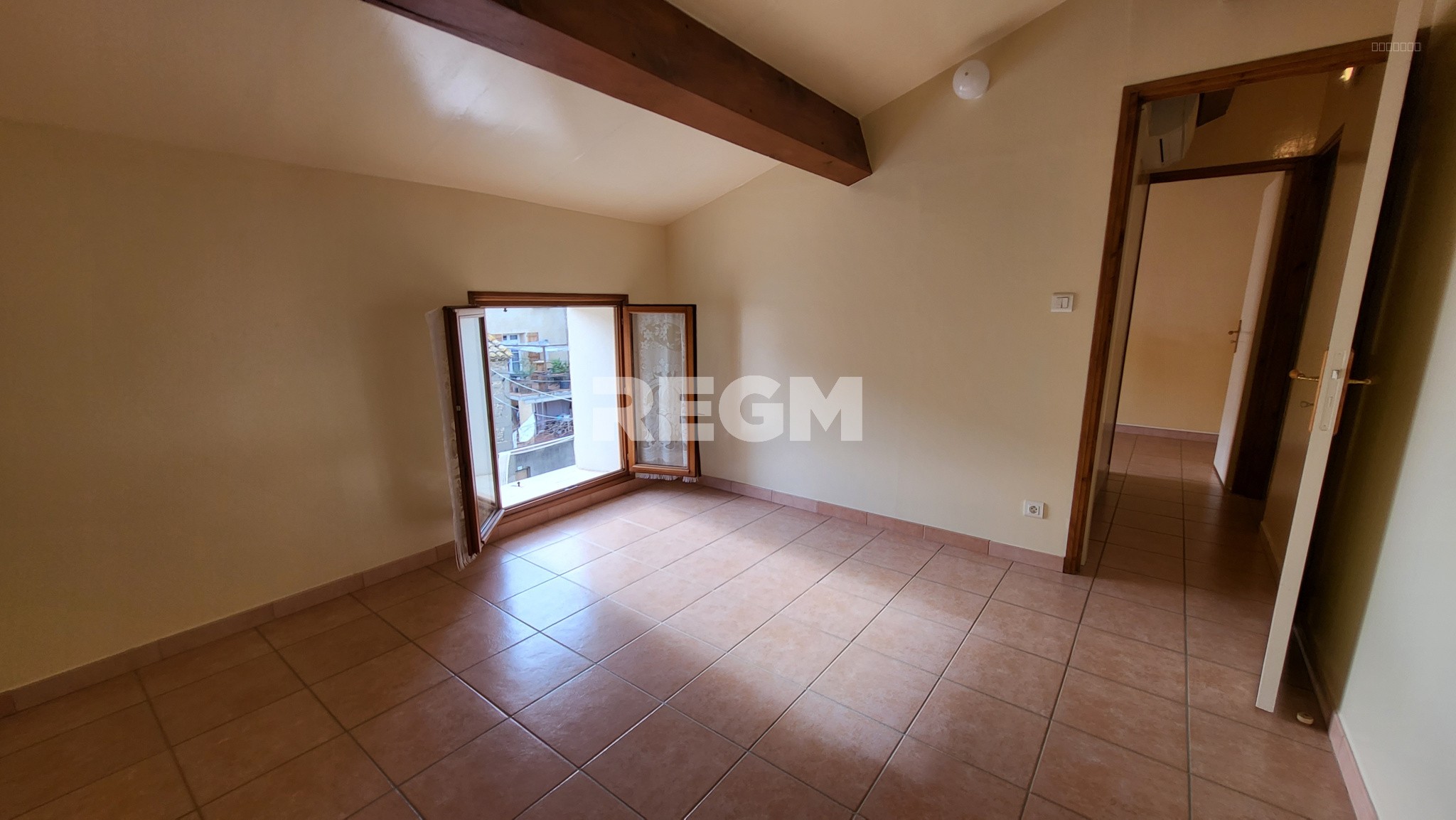 Bien immobilier à vendre à Montblanc, 154 m², 4 pièces – photo 3 sur 17