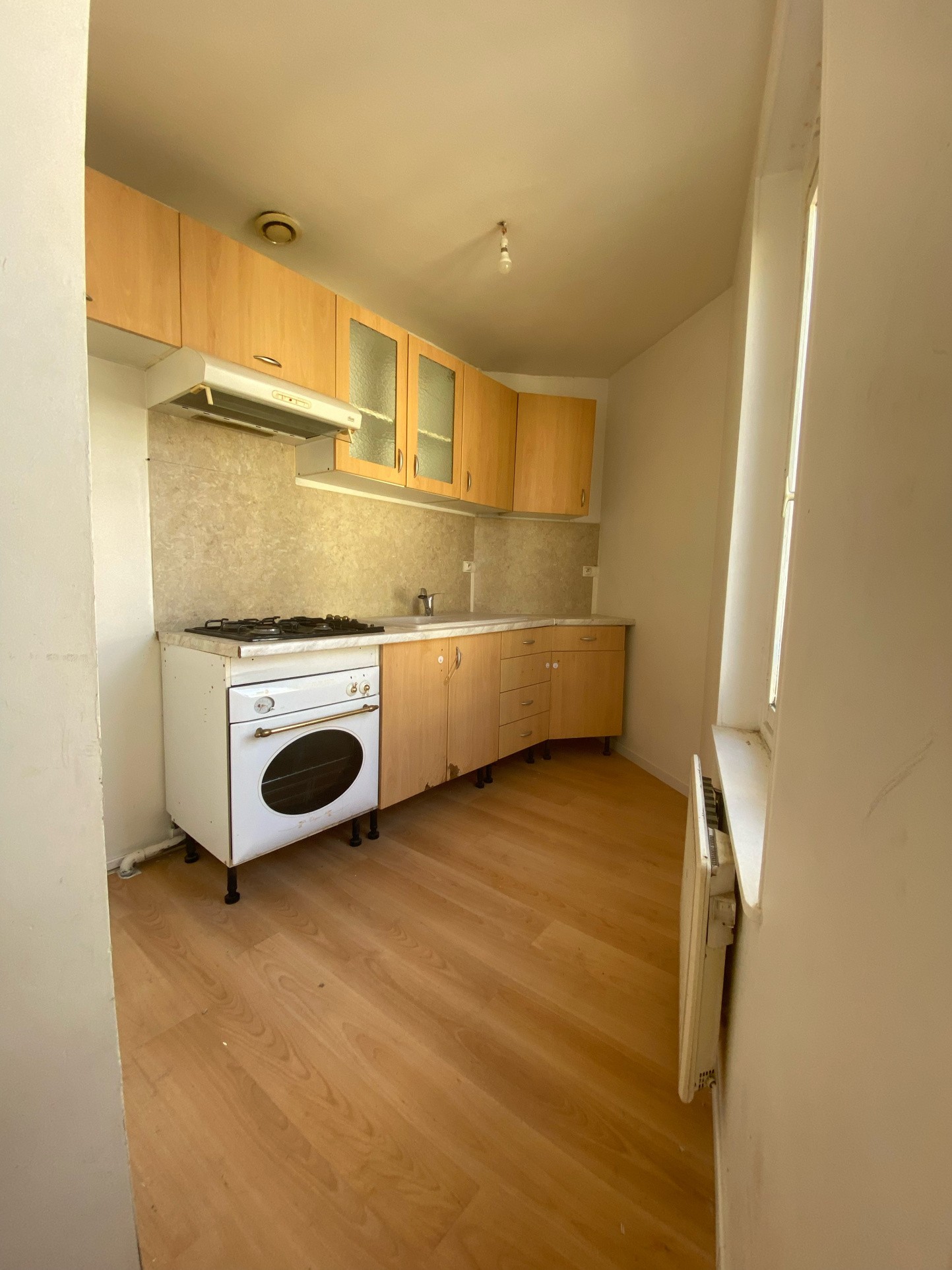 Appartement à vendre à Vernon, 550 m², 2 pièces – photo 2 sur 5