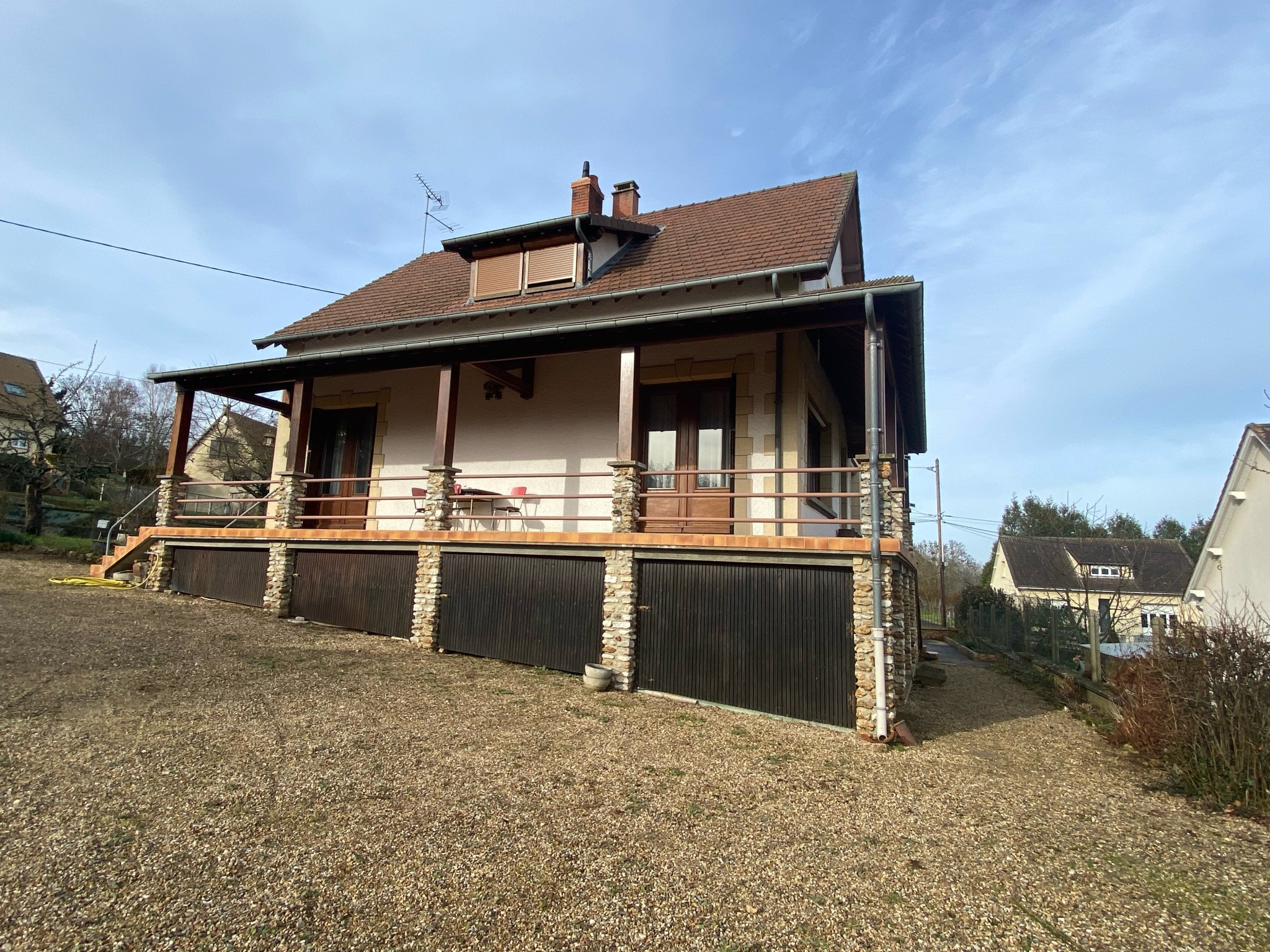 Maison à vendre à La chapelle longueville, 141 m², 6 pièces – photo 1 sur 9