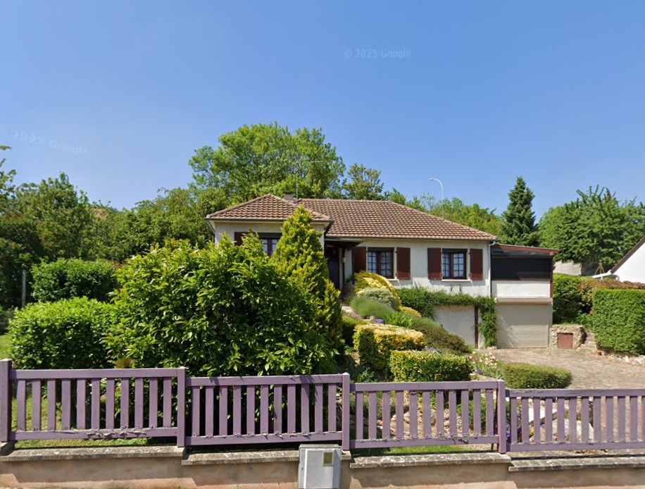 Maison à vendre à Vernon, 940 m², 6 pièces – photo 1 sur 6