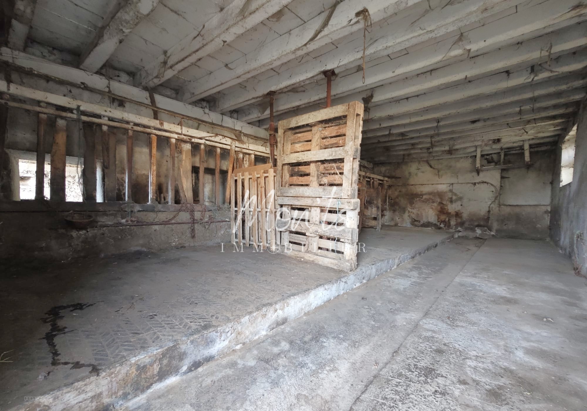 Maison à vendre à Vulbens, 220 m², 4 pièces – photo 2 sur 4