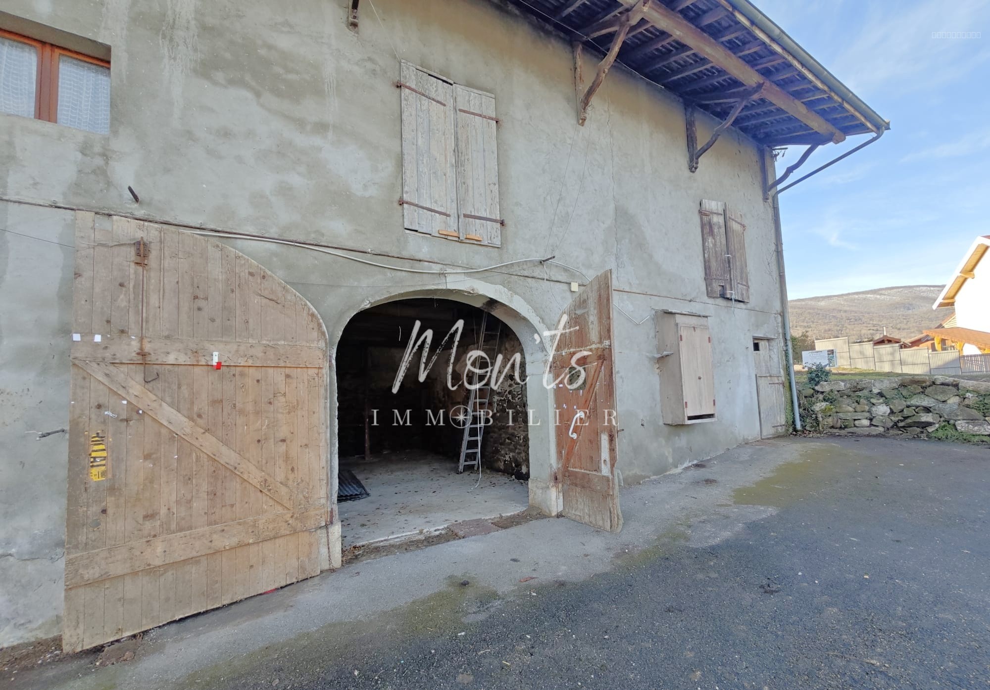 Maison à vendre à Vulbens, 220 m², 4 pièces – photo 1 sur 4