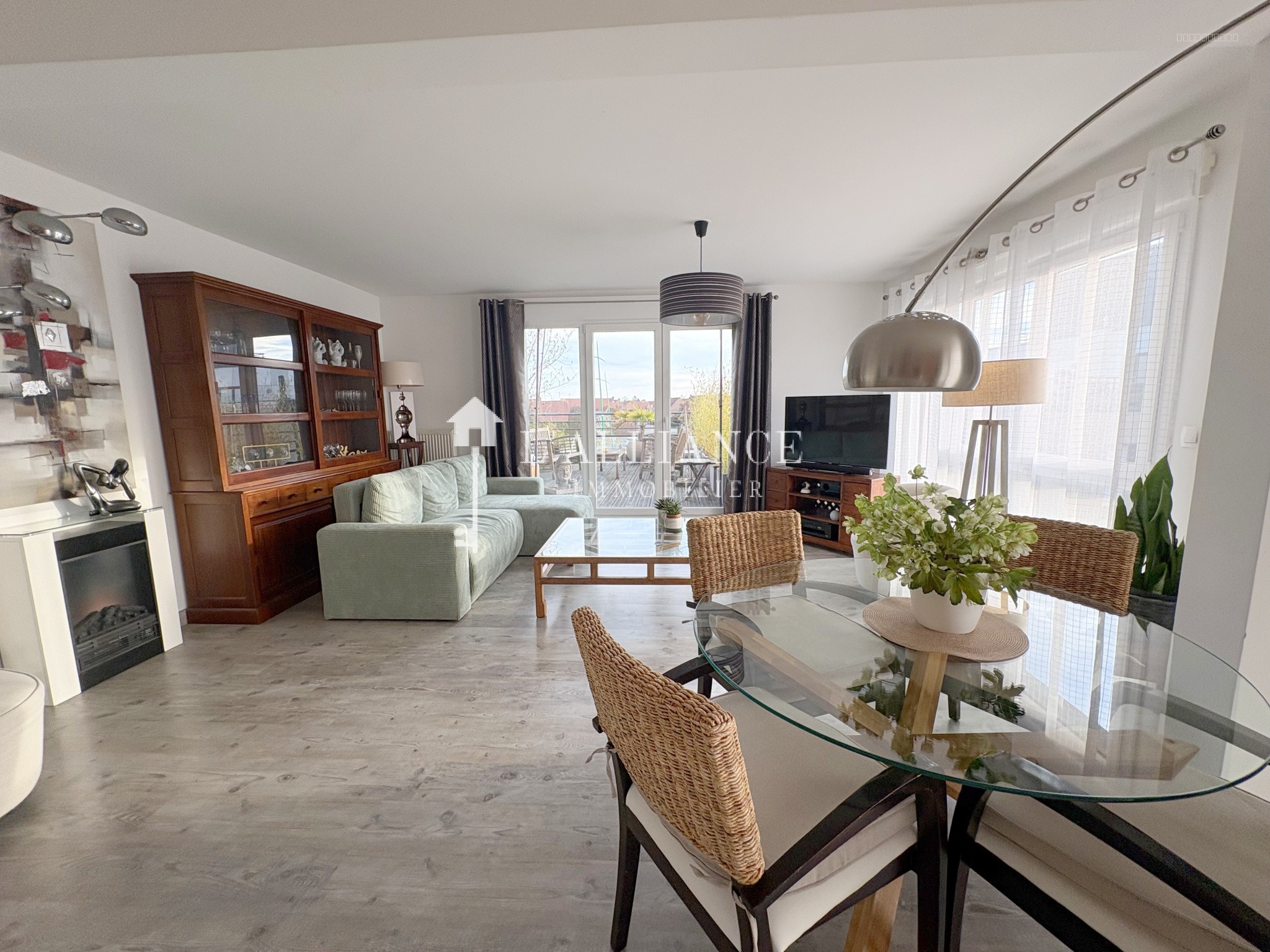 Appartement à vendre à Lesquin, 97 m², 4 pièces – photo 1 sur 7