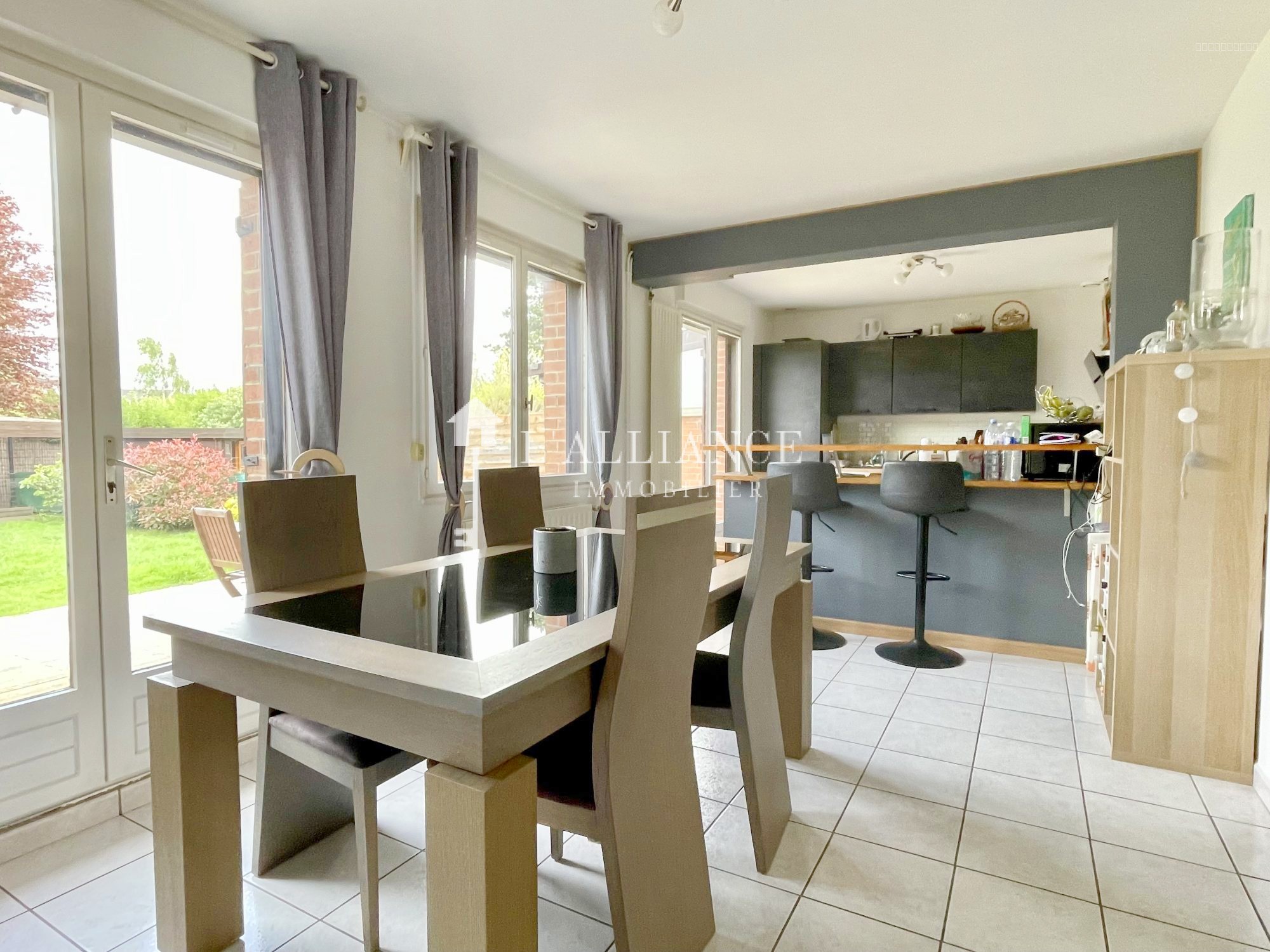 Maison à vendre à Lesquin, 15 m², 4 pièces – photo 1 sur 8