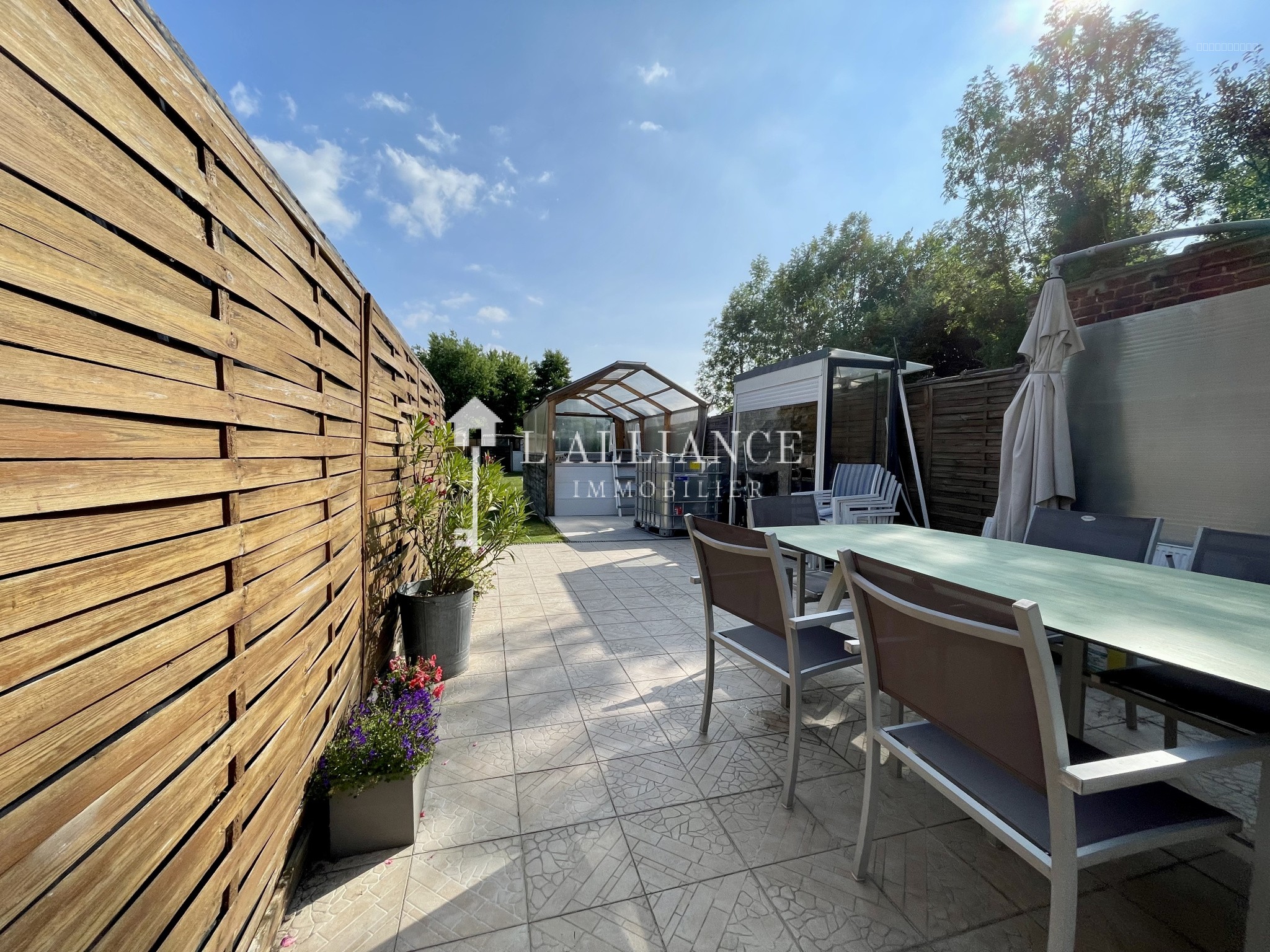 Maison à vendre à Lezennes, 300 m², 5 pièces – photo 1 sur 7