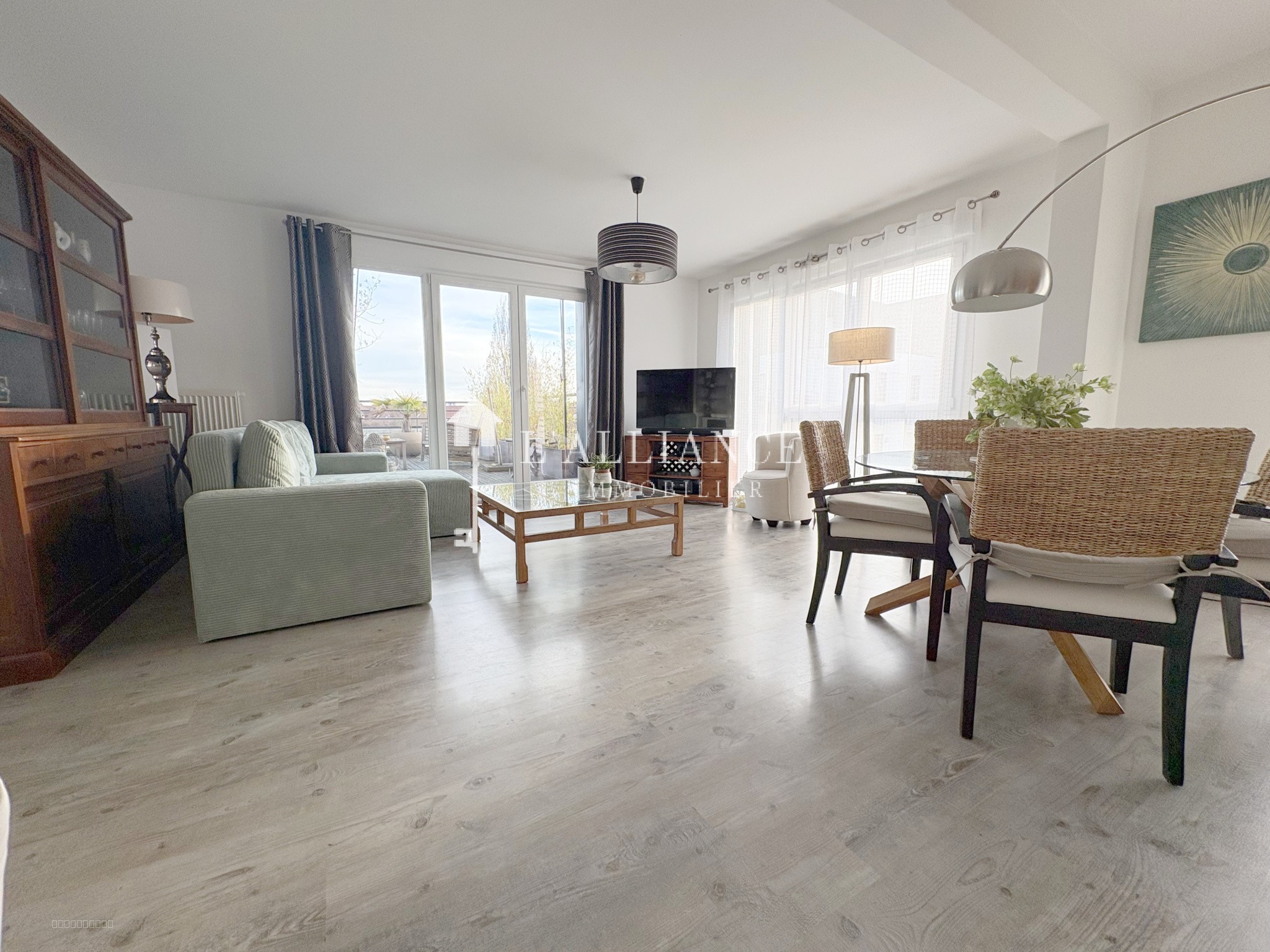 Appartement à vendre à Lesquin, 97 m², 4 pièces – photo 2 sur 7