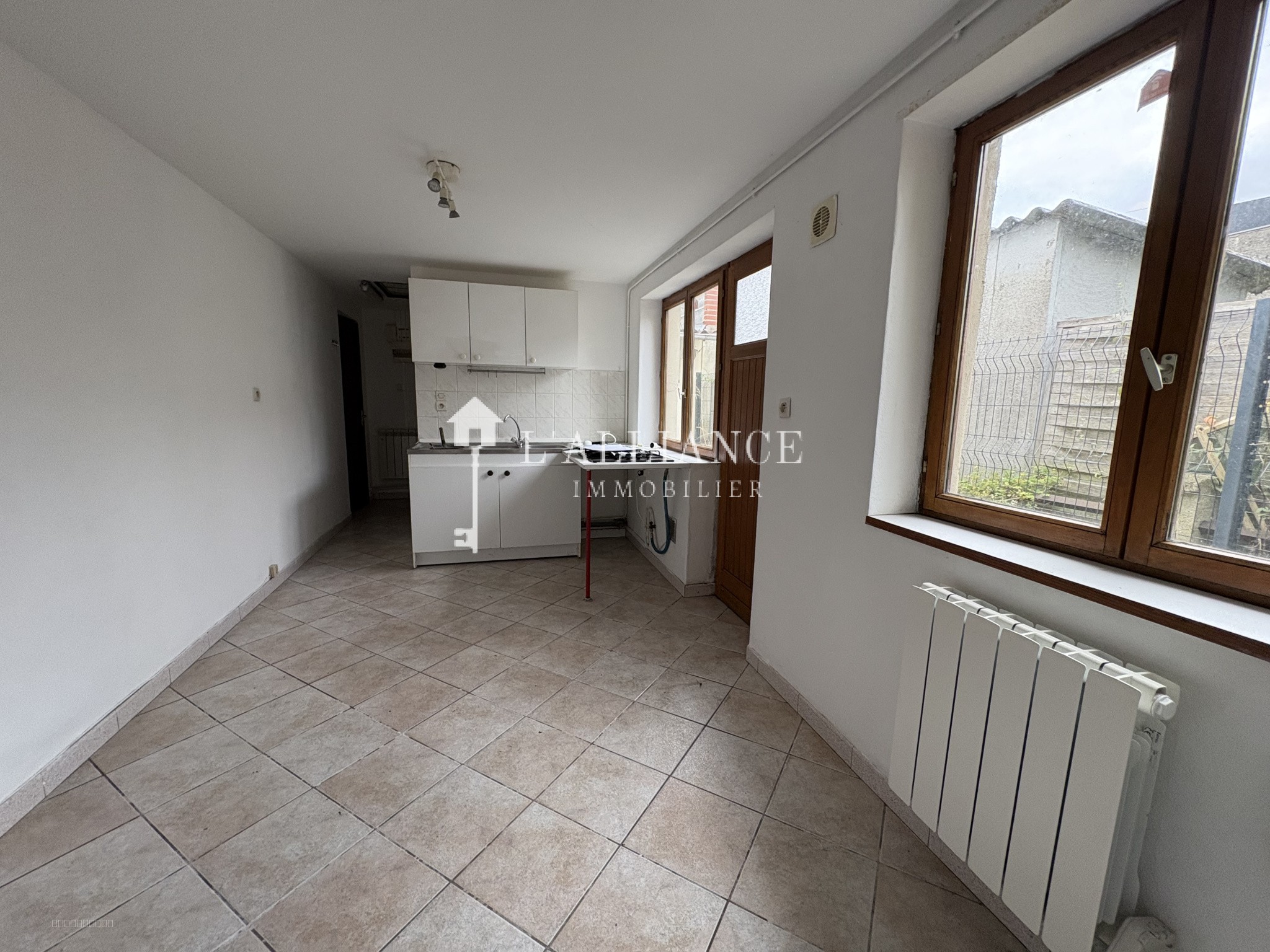 Appartement à louer à Crespin, 26 m², 2 pièces – photo 2 sur 3