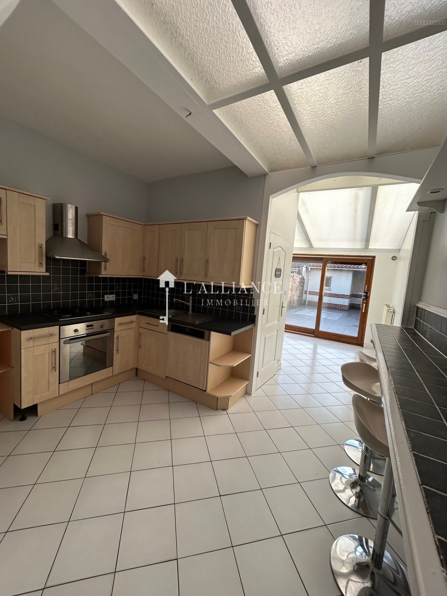 Maison à vendre à Lesquin, 300 m², 5 pièces – photo 3 sur 10