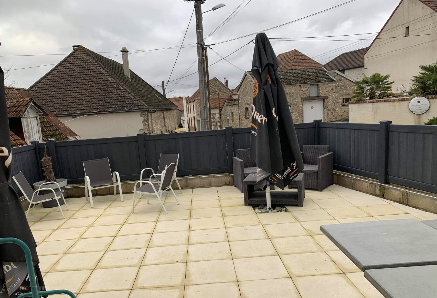 Bien immobilier à vendre à Reuil, 241 m², 6 pièces – photo 2 sur 9
