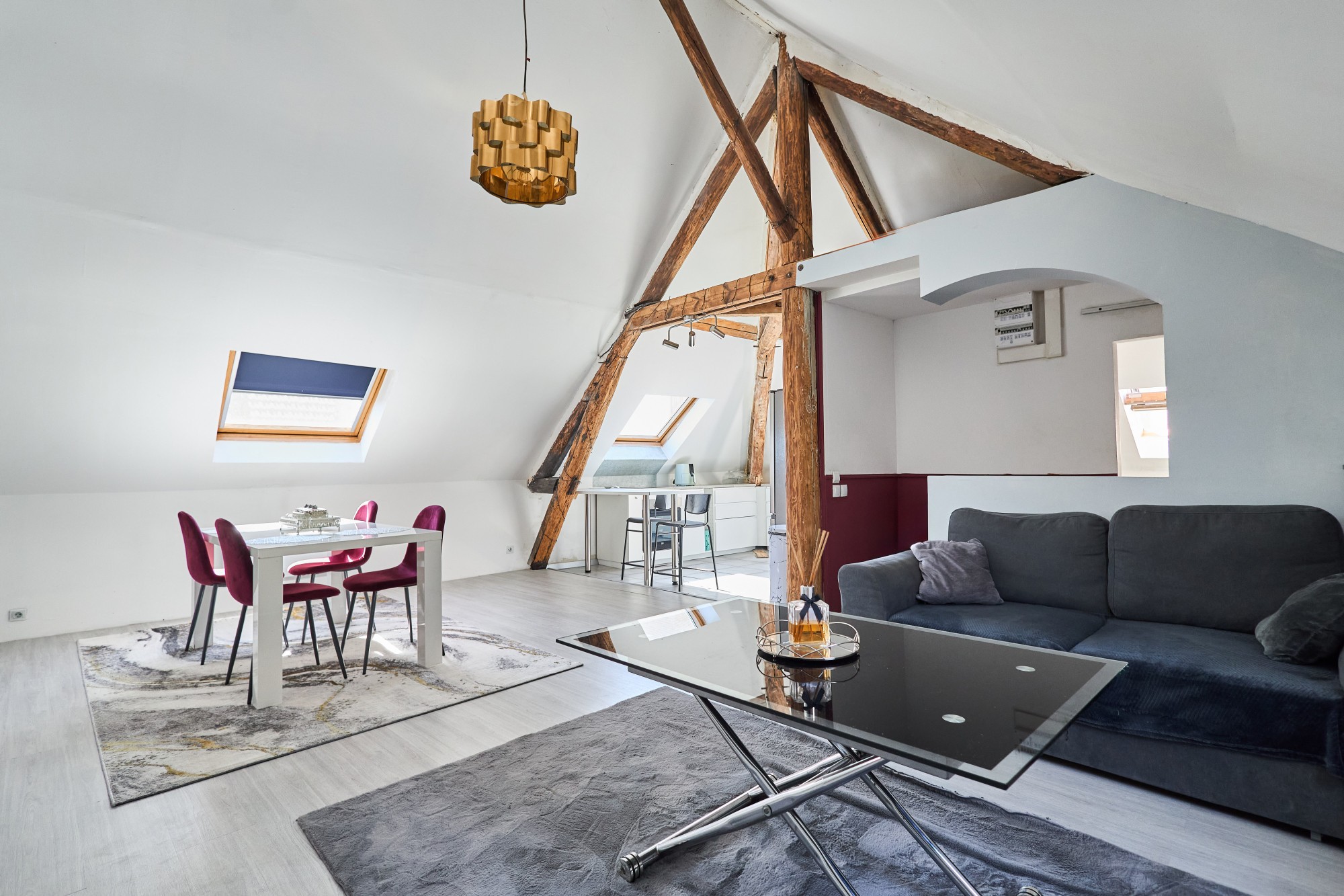 Appartement à vendre à Magenta, 350 m², 3 pièces – photo 1 sur 13