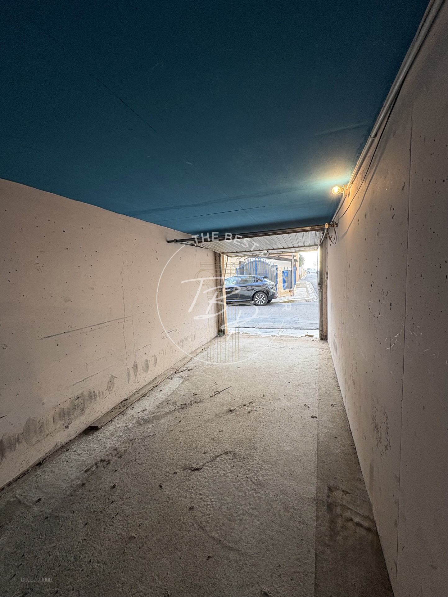 Garage à louer à Valras plage, 1 330 m² – photo 2 sur 3