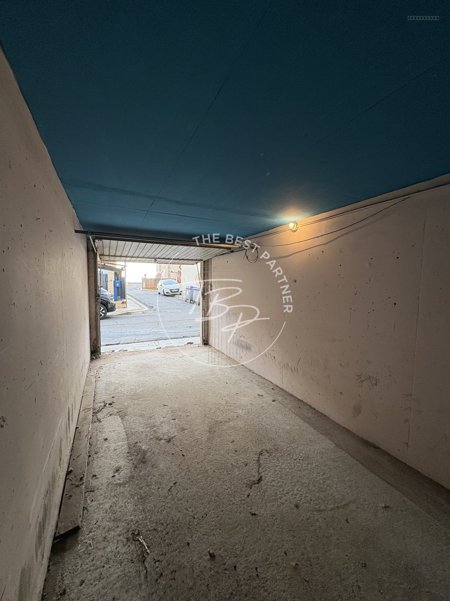 Garage à louer à Valras plage, 1 330 m² – photo 3 sur 3
