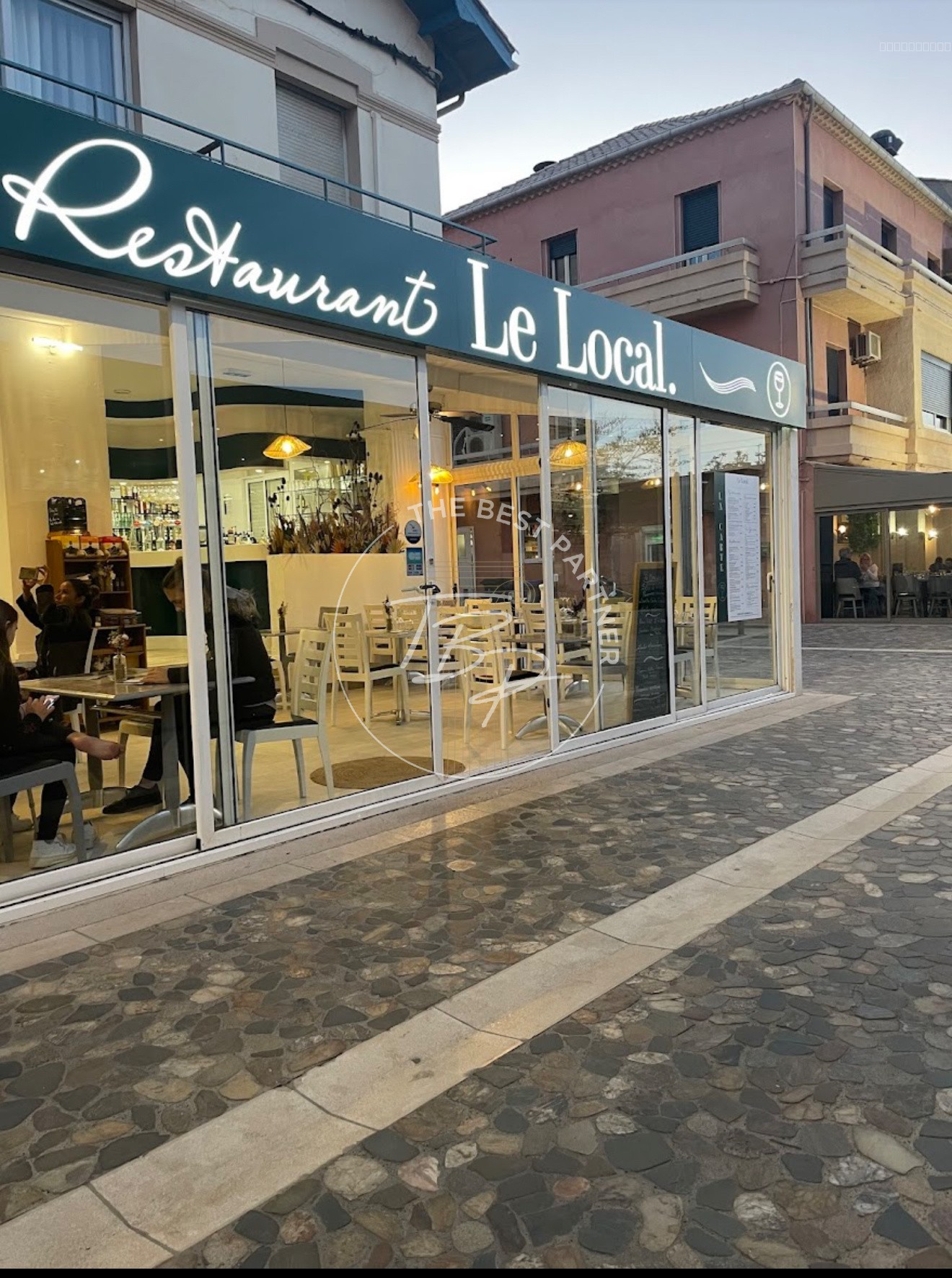 Fonds de commerce à vendre à Valras plage, 70 m² – photo 1 sur 3