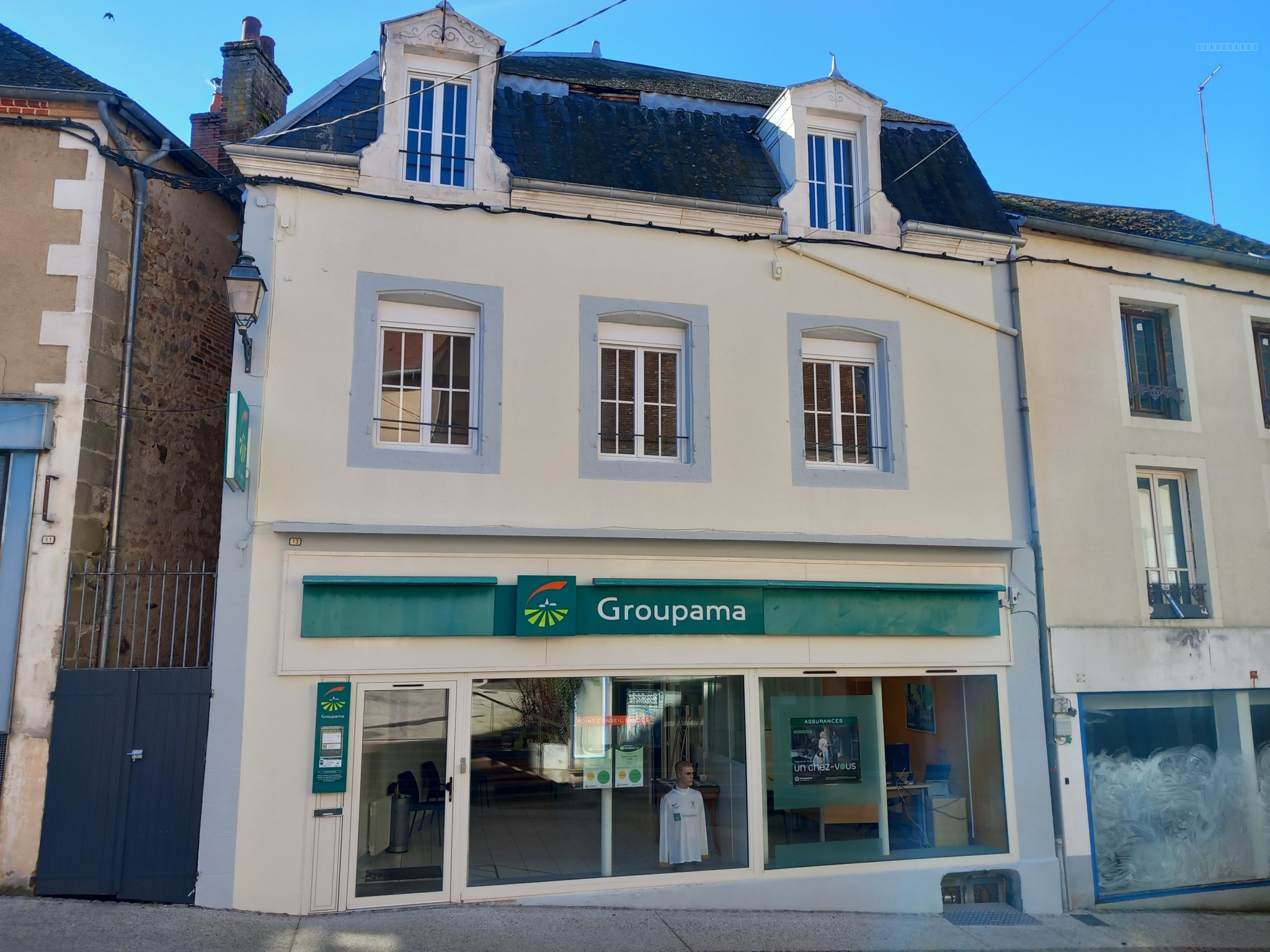 Immeuble à vendre à Luzy, 92 m² – photo 1 sur 20