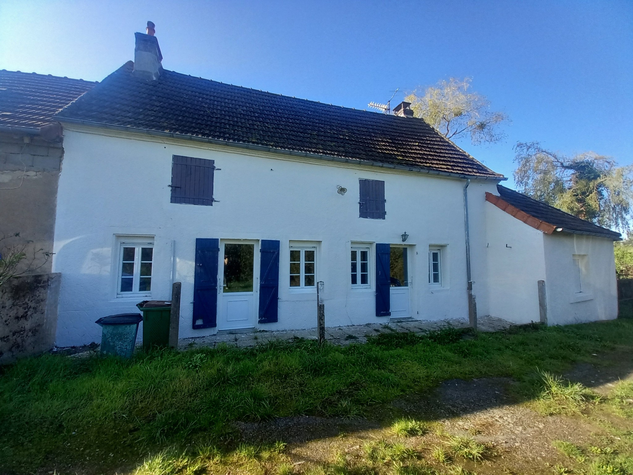 Maison à vendre à Moulins engilbert, 26,72 m², 5 pièces – photo 1 sur 19