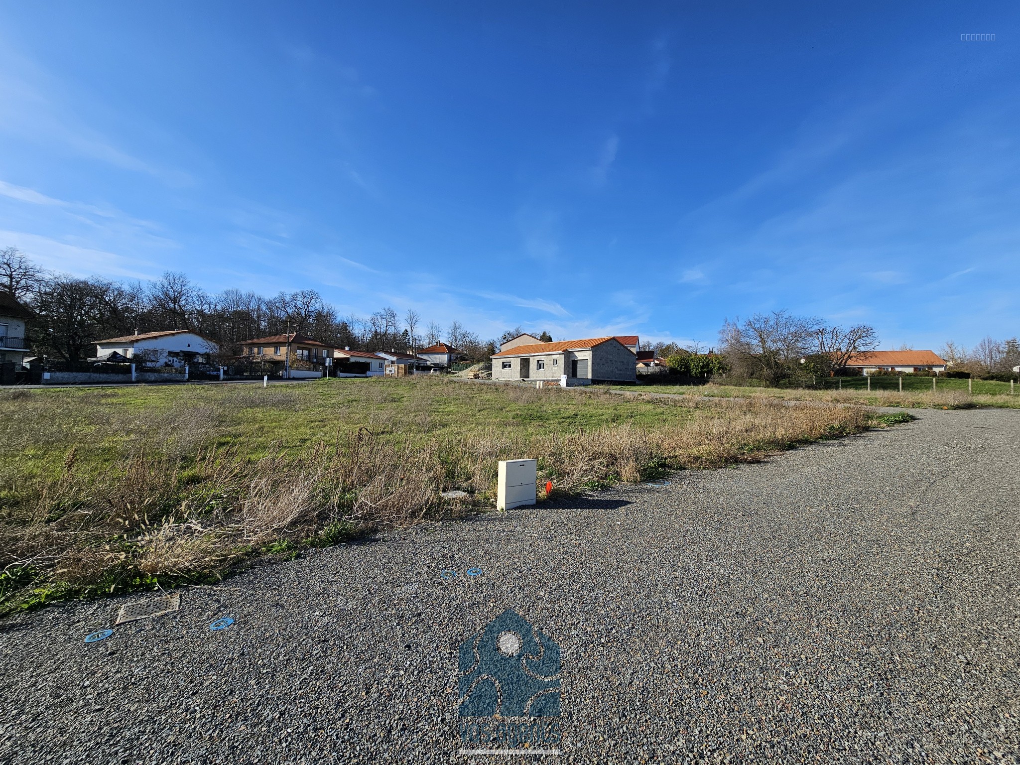 Terrain à vendre à Pessat villeneuve, 603 m² – photo 3 sur 9