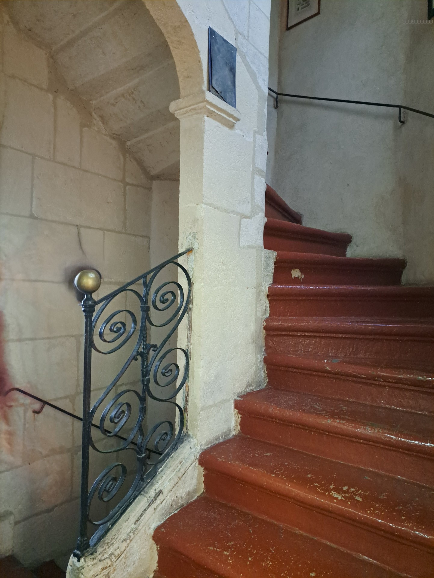 Bien immobilier à vendre à Arles, 50 m² – photo 1 sur 8