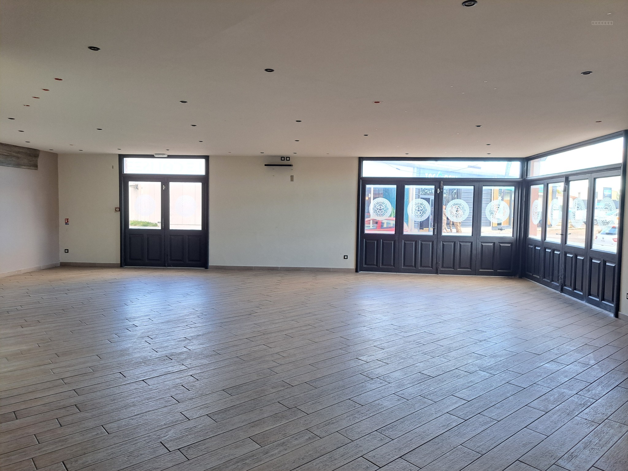 Bien immobilier à vendre à Arles, 166 m² – photo 3 sur 7