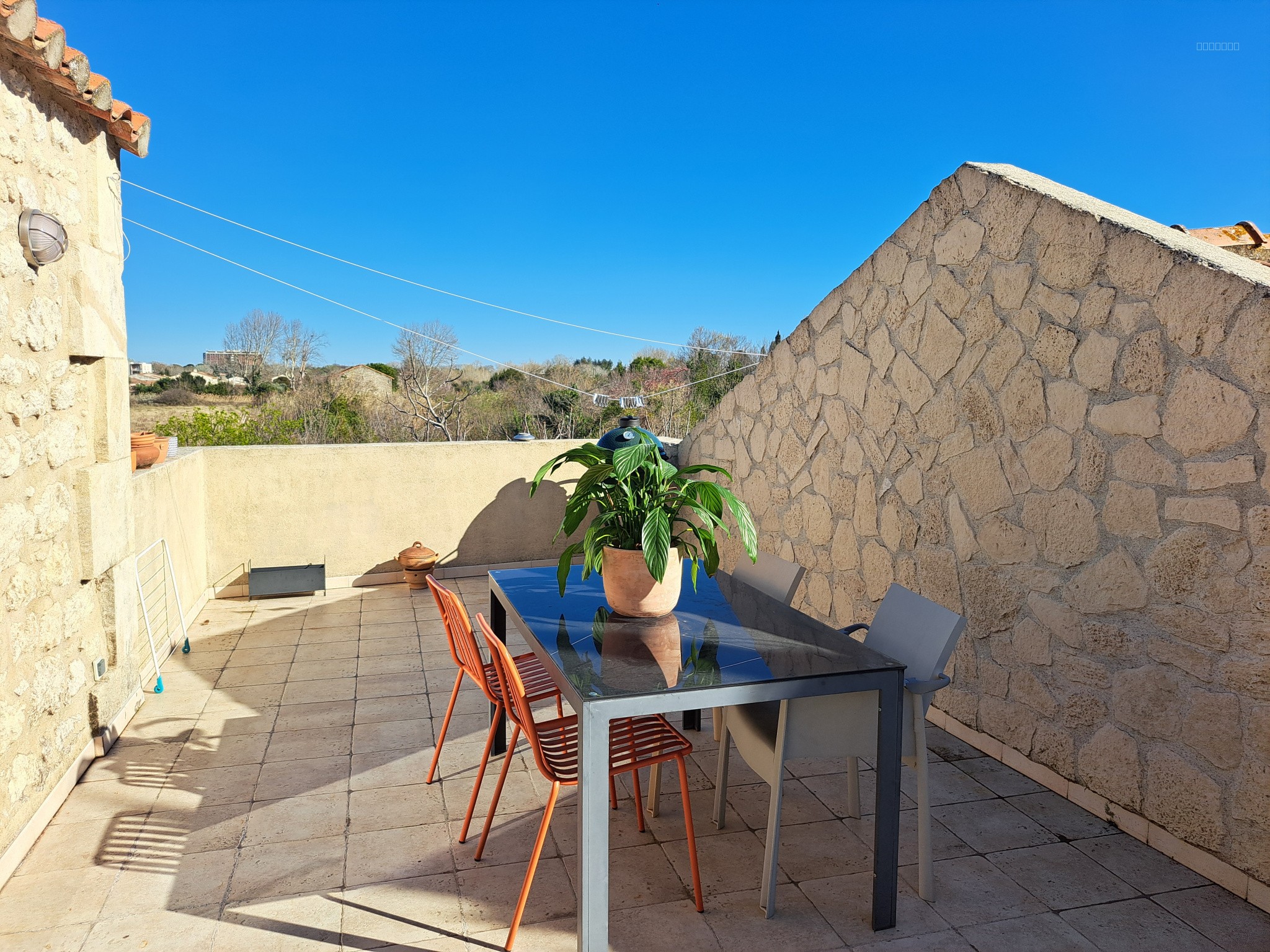 Maison à vendre à Arles, 190 m², 5 pièces – photo 1 sur 10