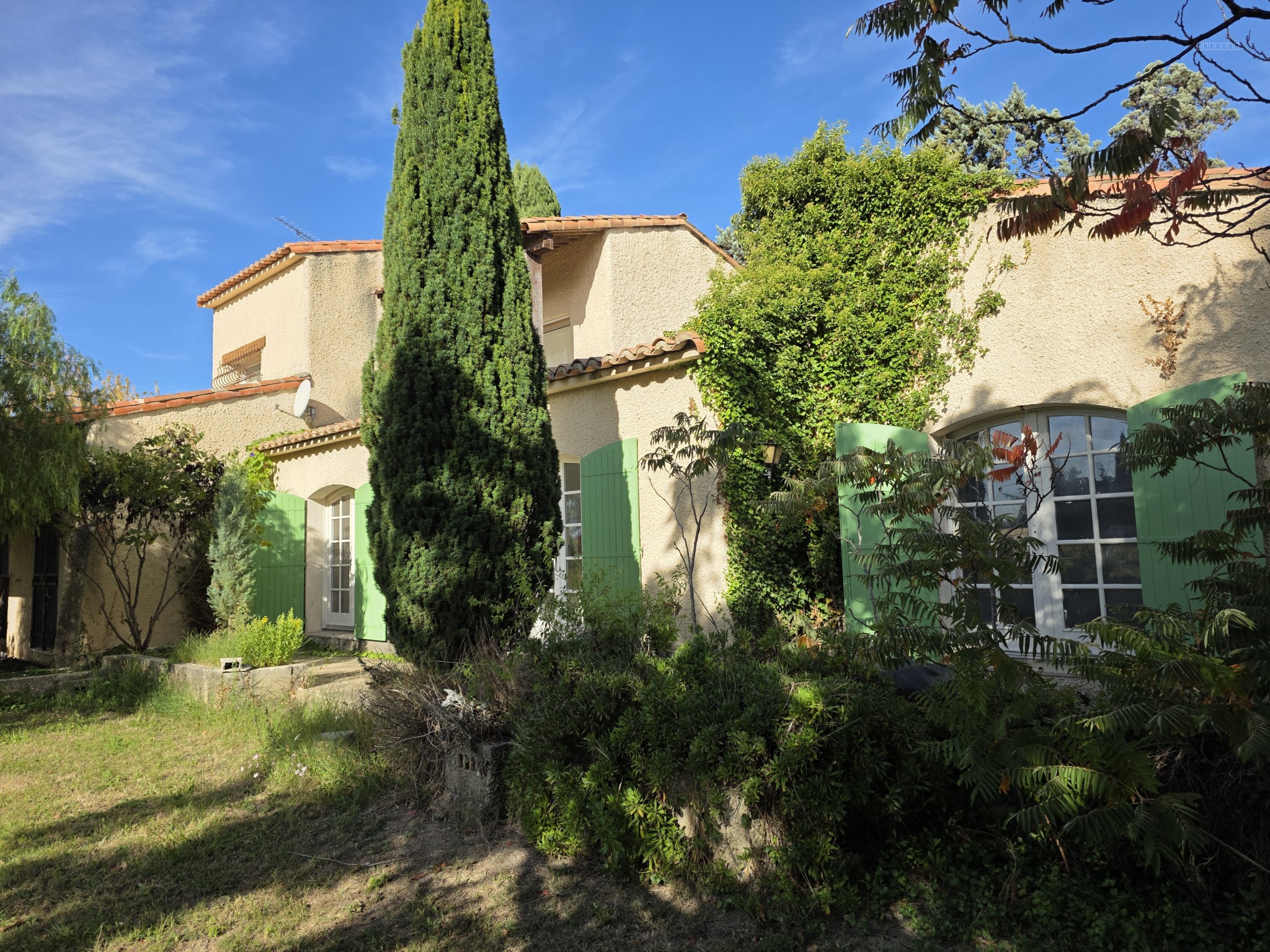 Maison à vendre à Beaucaire, 286 m², 7 pièces – photo 1 sur 13