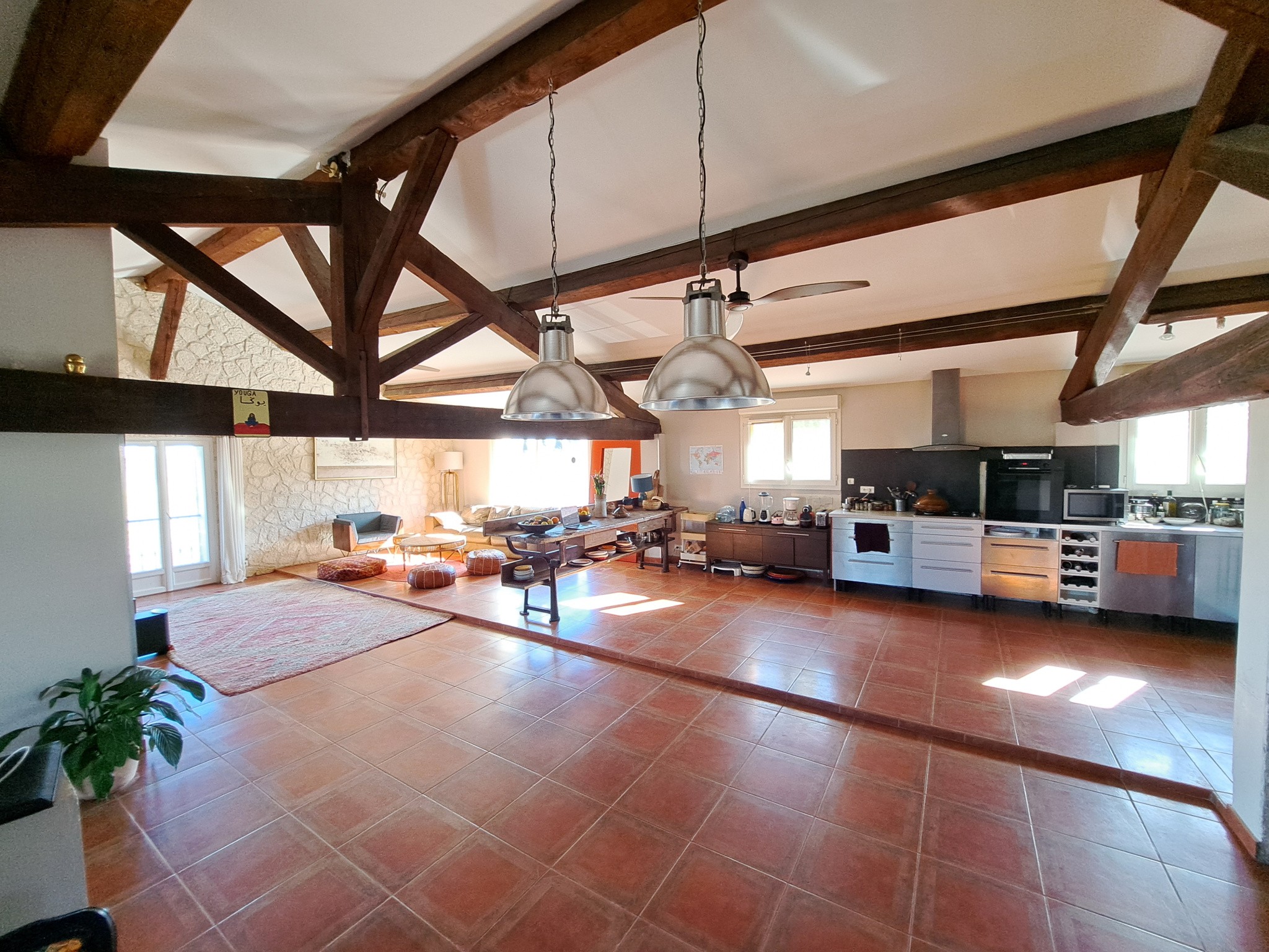 Maison à vendre à Arles, 190 m², 5 pièces – photo 2 sur 10