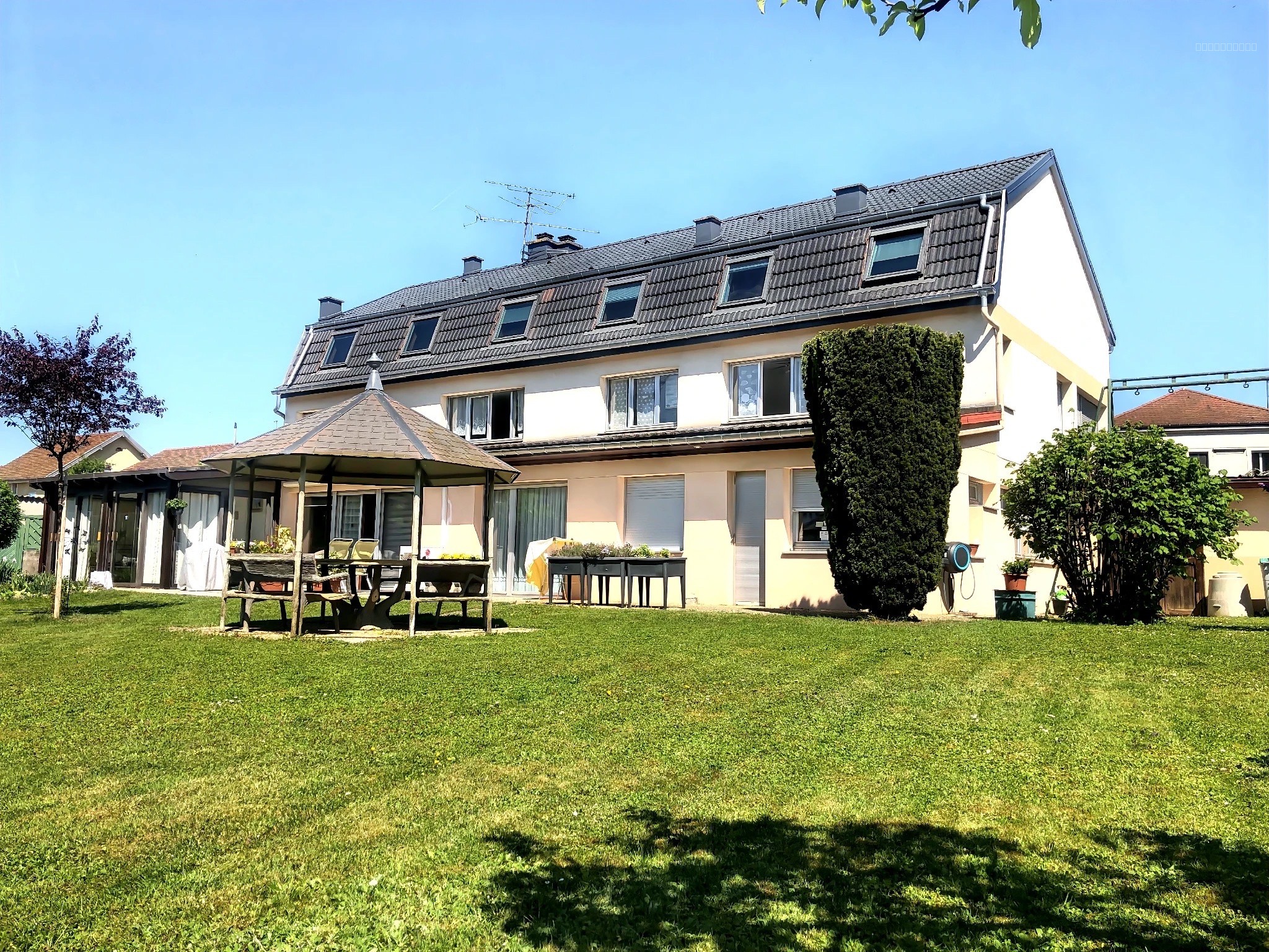Immeuble à vendre à Mandeure, 380 m² – photo 3 sur 10