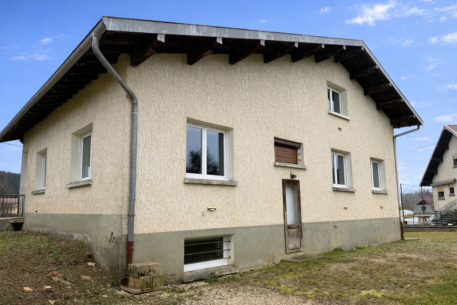 Maison à vendre à Belleherbe, 141,08 m², 7 pièces – photo 2 sur 13