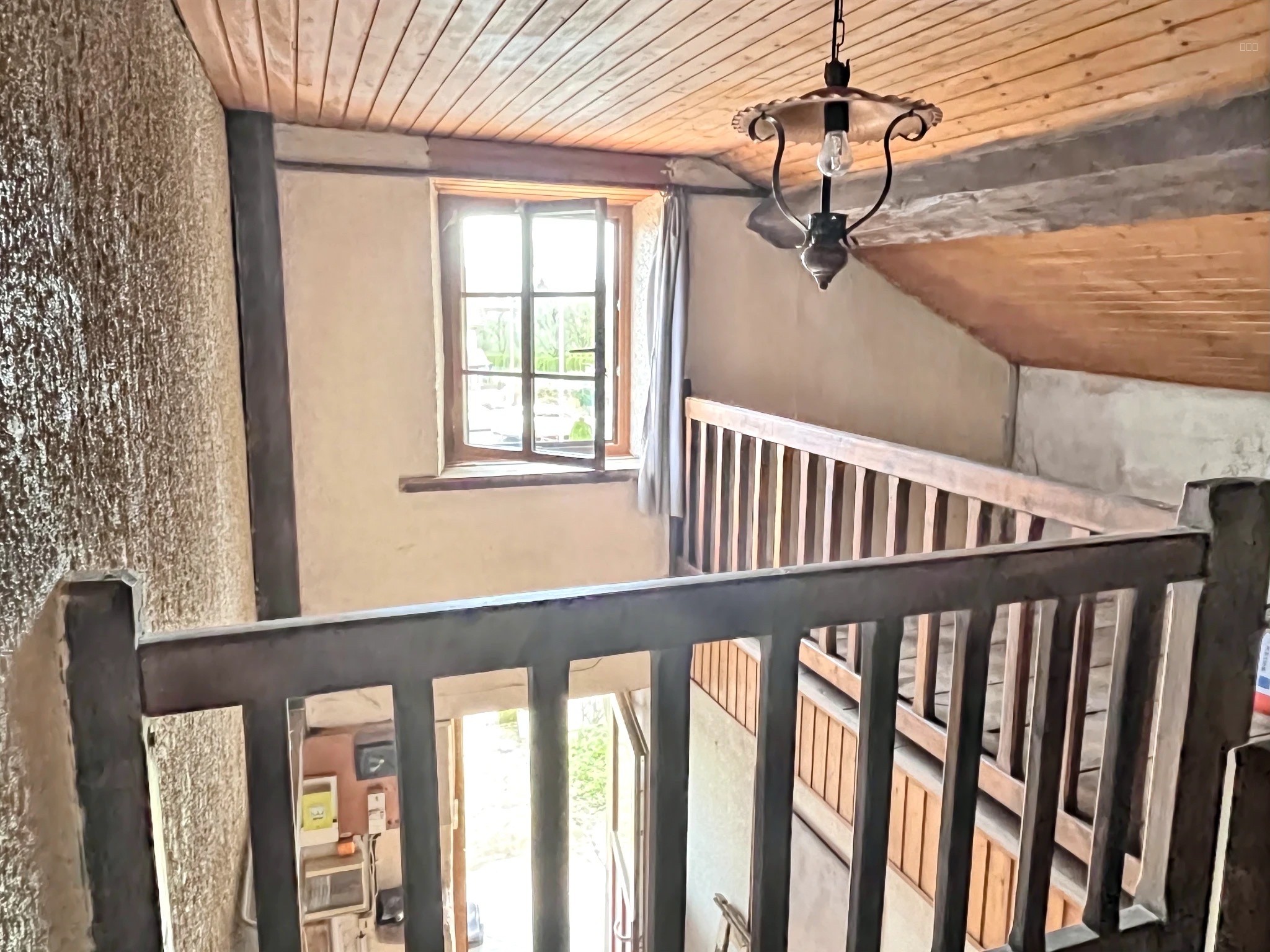 Maison style ferme de 137 m2 sur 1572 m2 de terrain 15 MNS PONT DE ROIDE — photo 5
