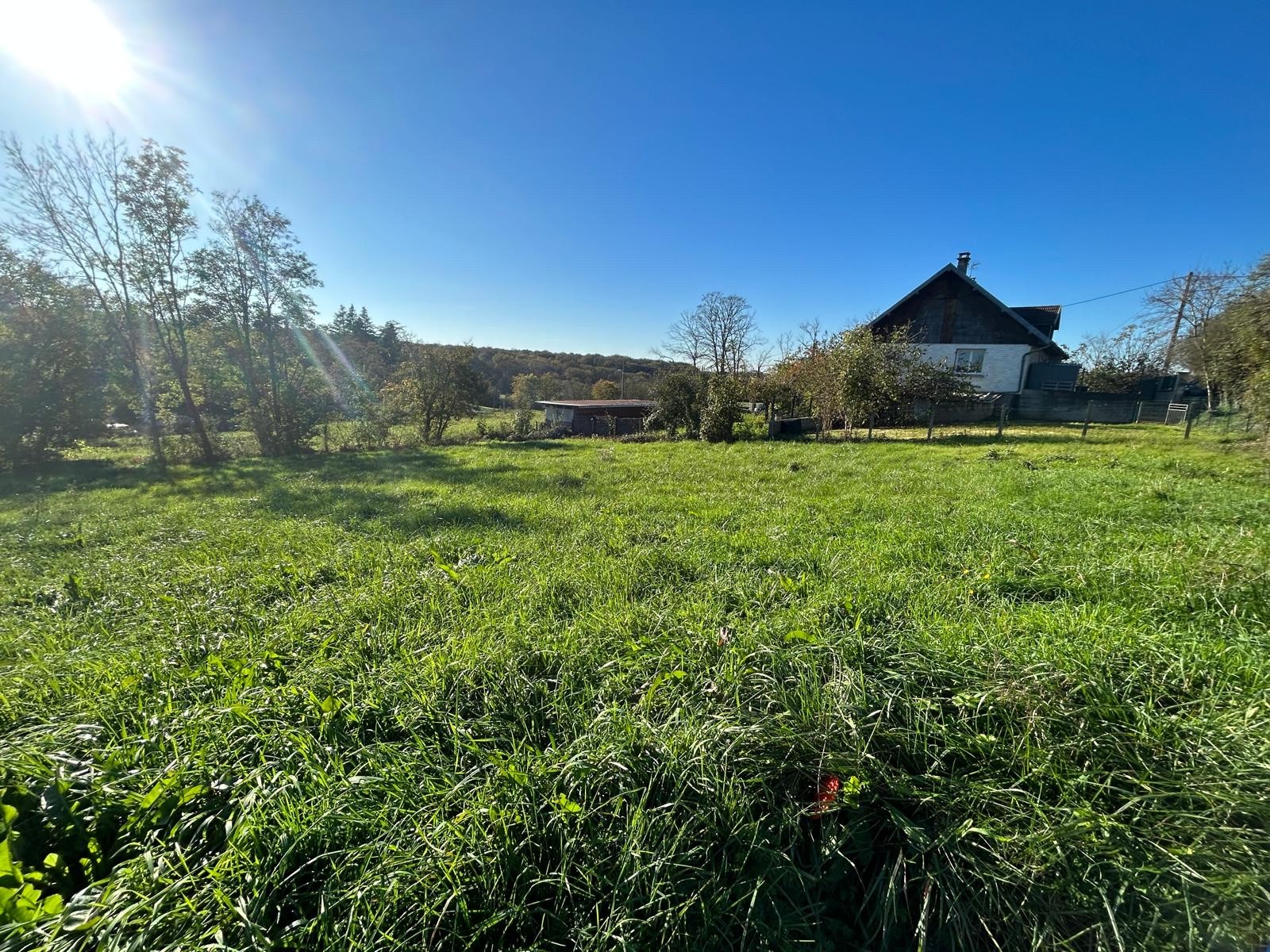Terrain à vendre à Besancon, 700 m² – photo 1 sur 2