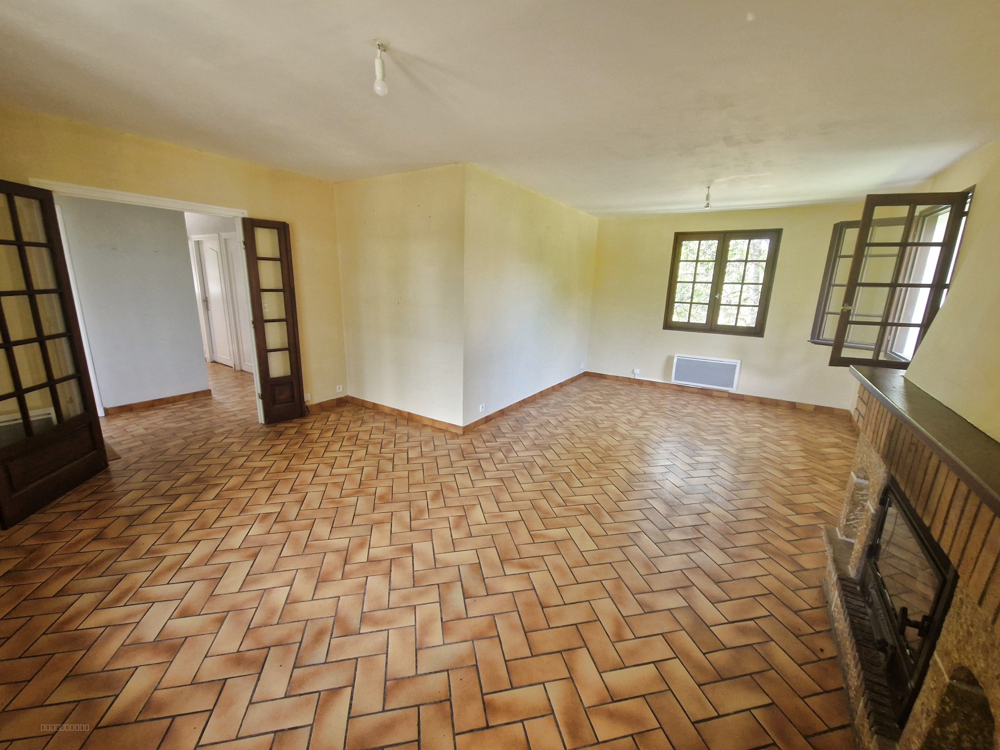 Maison à vendre à Albussac, 111 m², 6 pièces – photo 2 sur 9