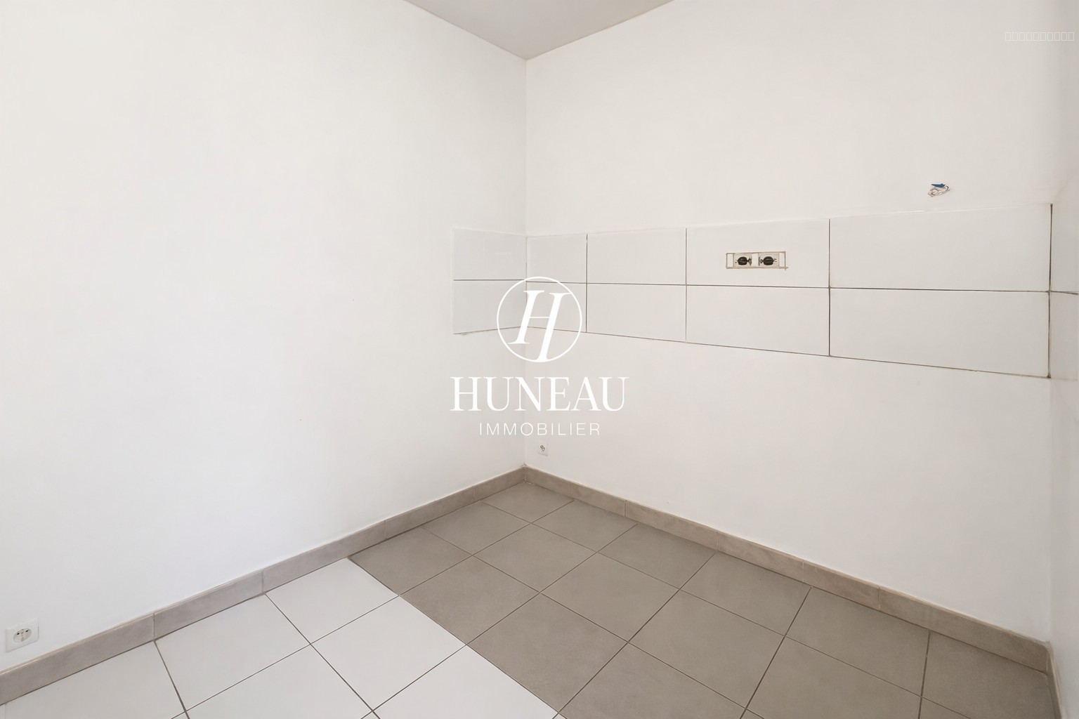 MAISON AVEC 3 APPARTEMENT PROCHE DU METRO — photo 3